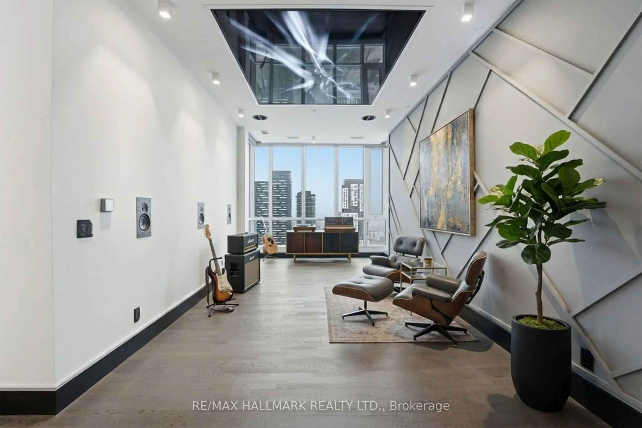 199 Richmond Street W #PH101