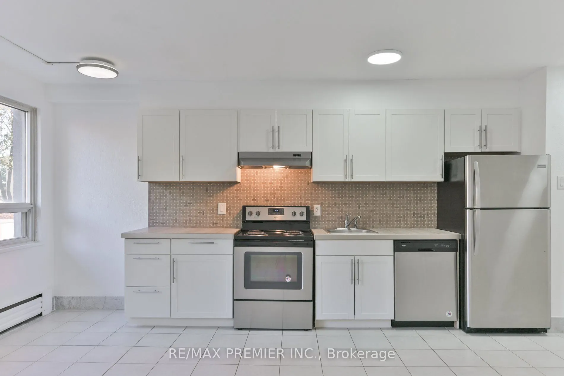 10 Ellison Avenue #102