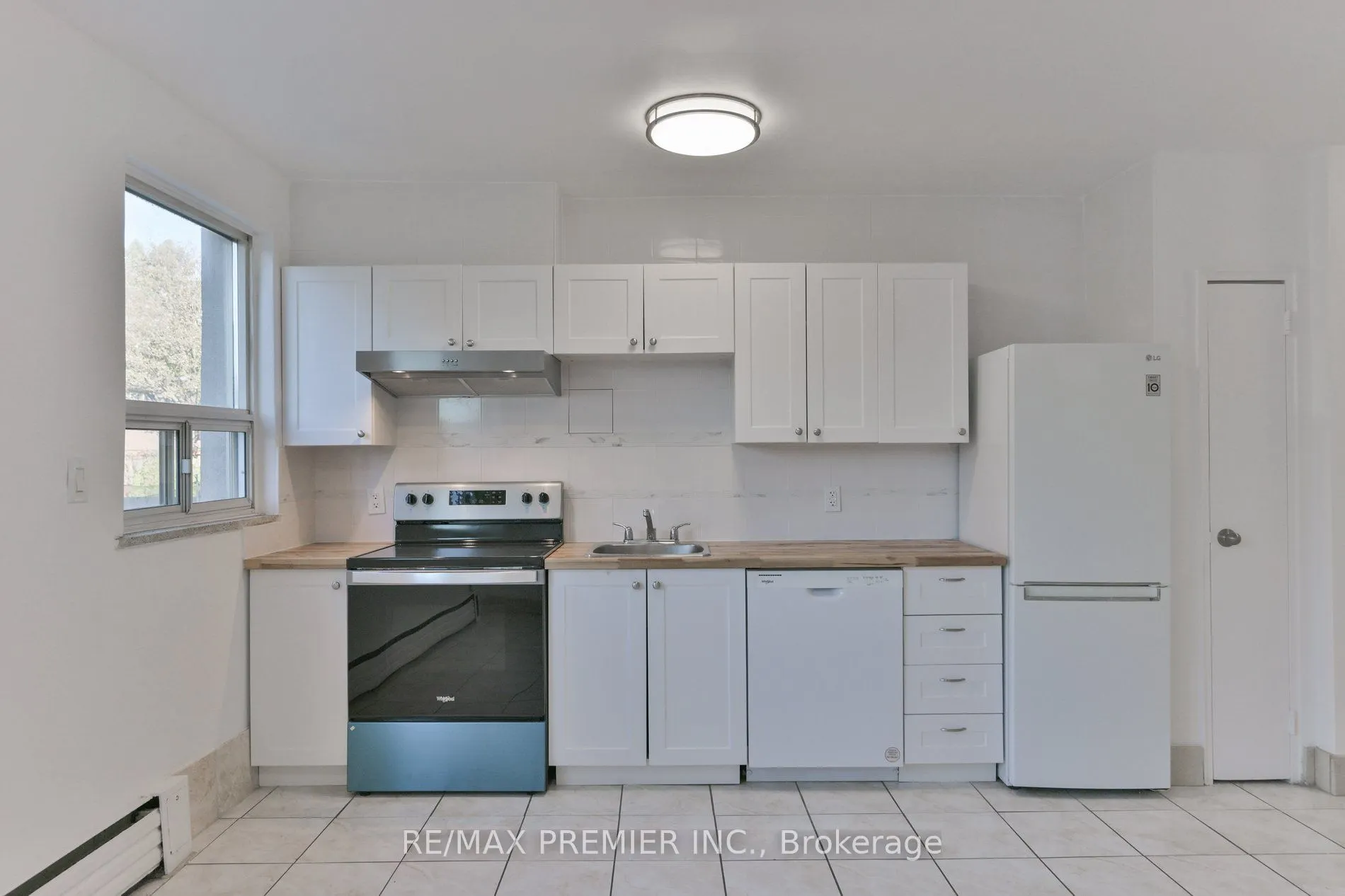 10 Ellison Avenue #101
