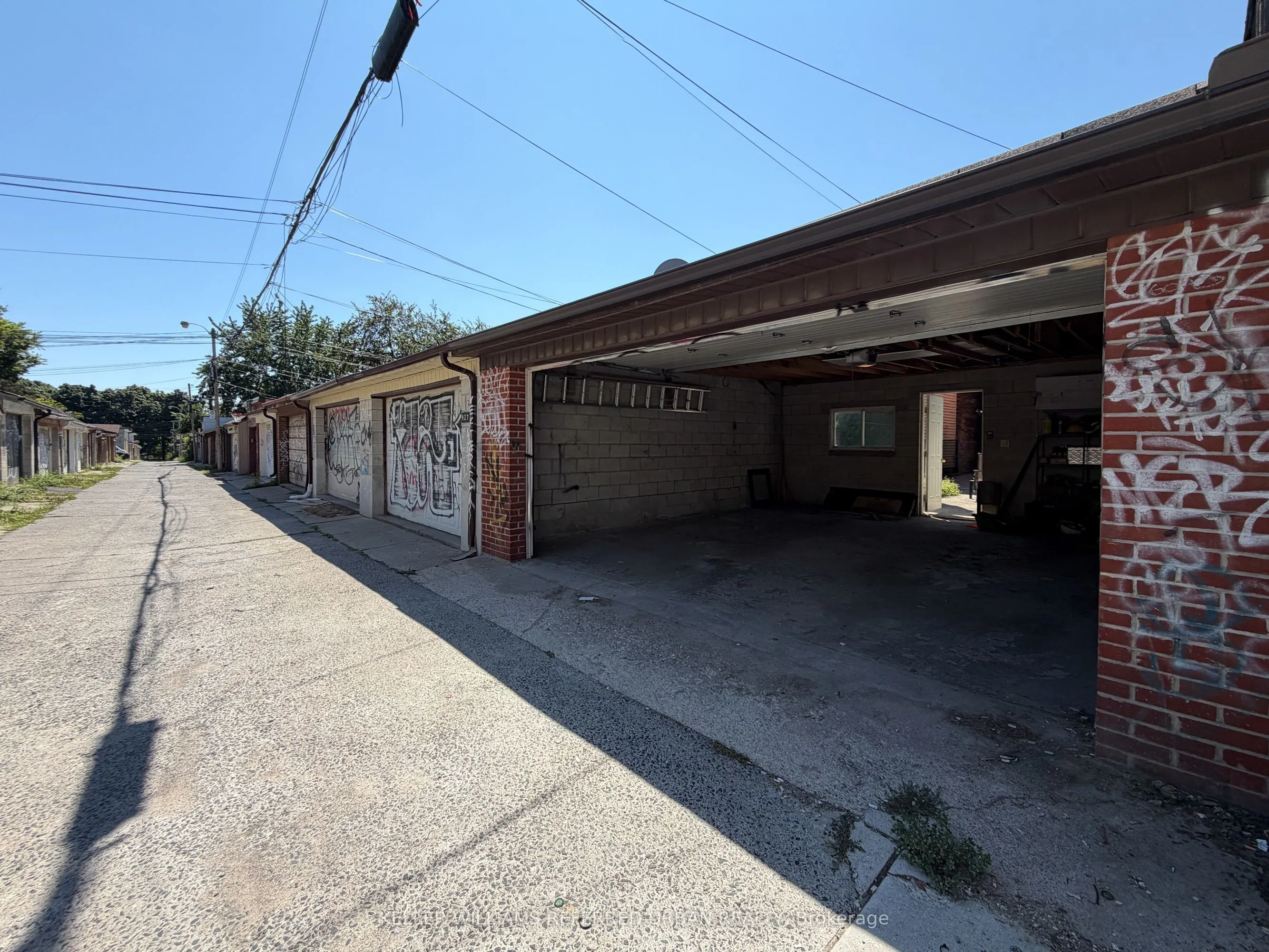 429 Ossington Avenue #Main