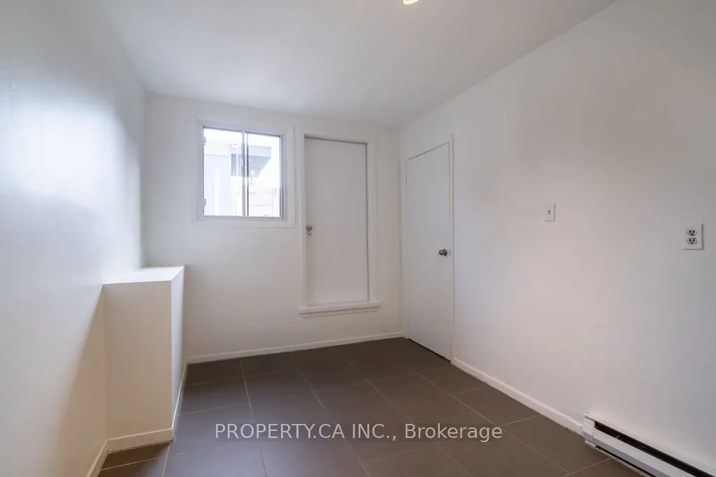 281 Augusta Avenue #2-3