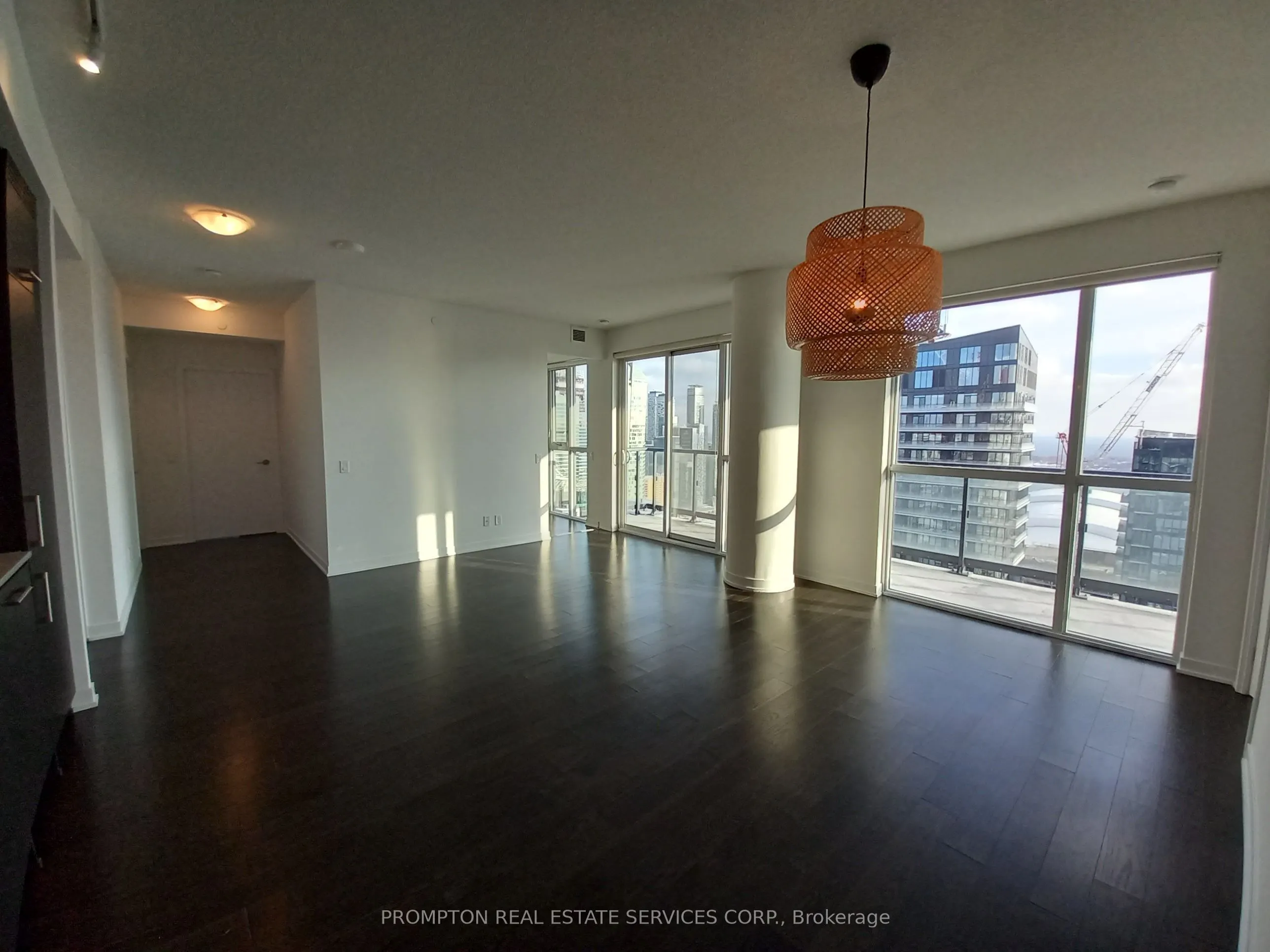 87 Peter Street #Ph312