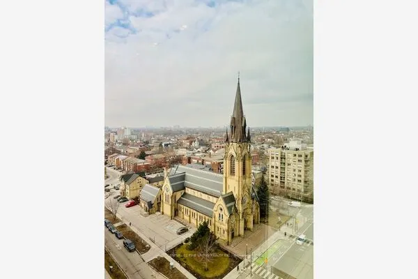 111 Bathurst Street #1203