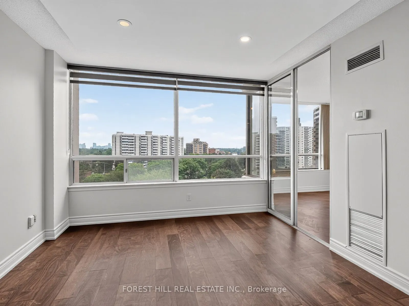 1101 Steeles Avenue W #907