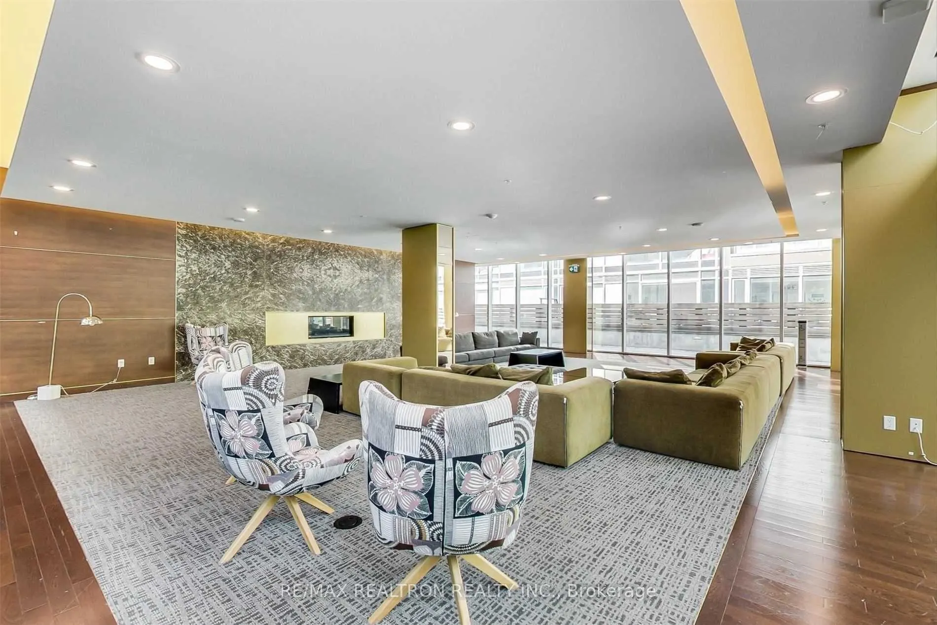 455 Front Street E #N1008