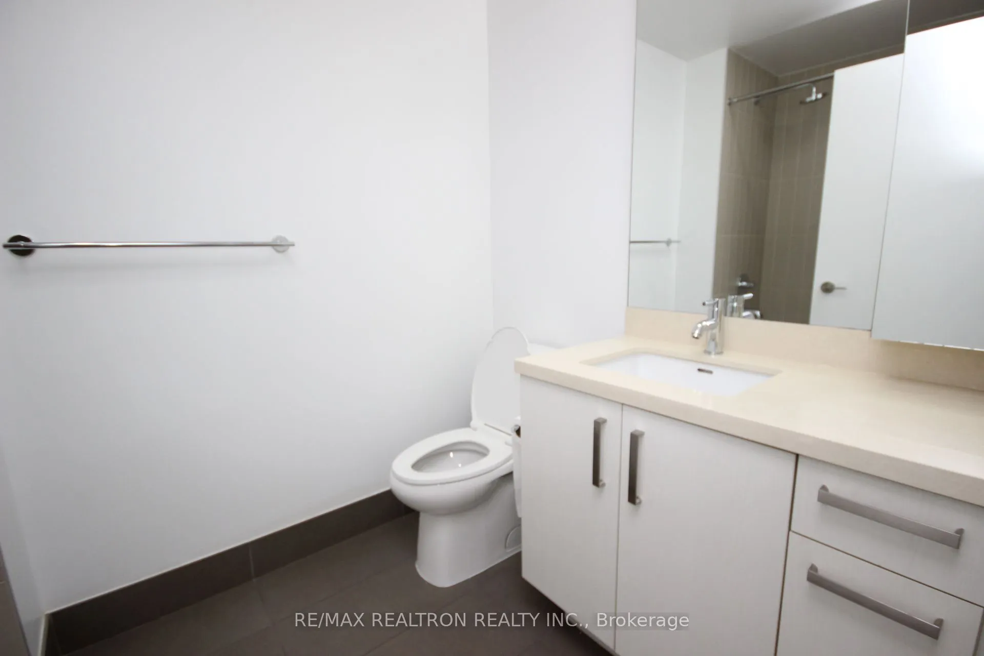 455 Front Street E #N1008
