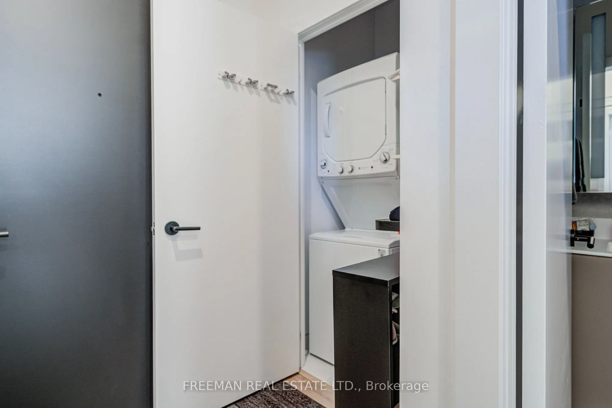500 Dupont Street #PH01