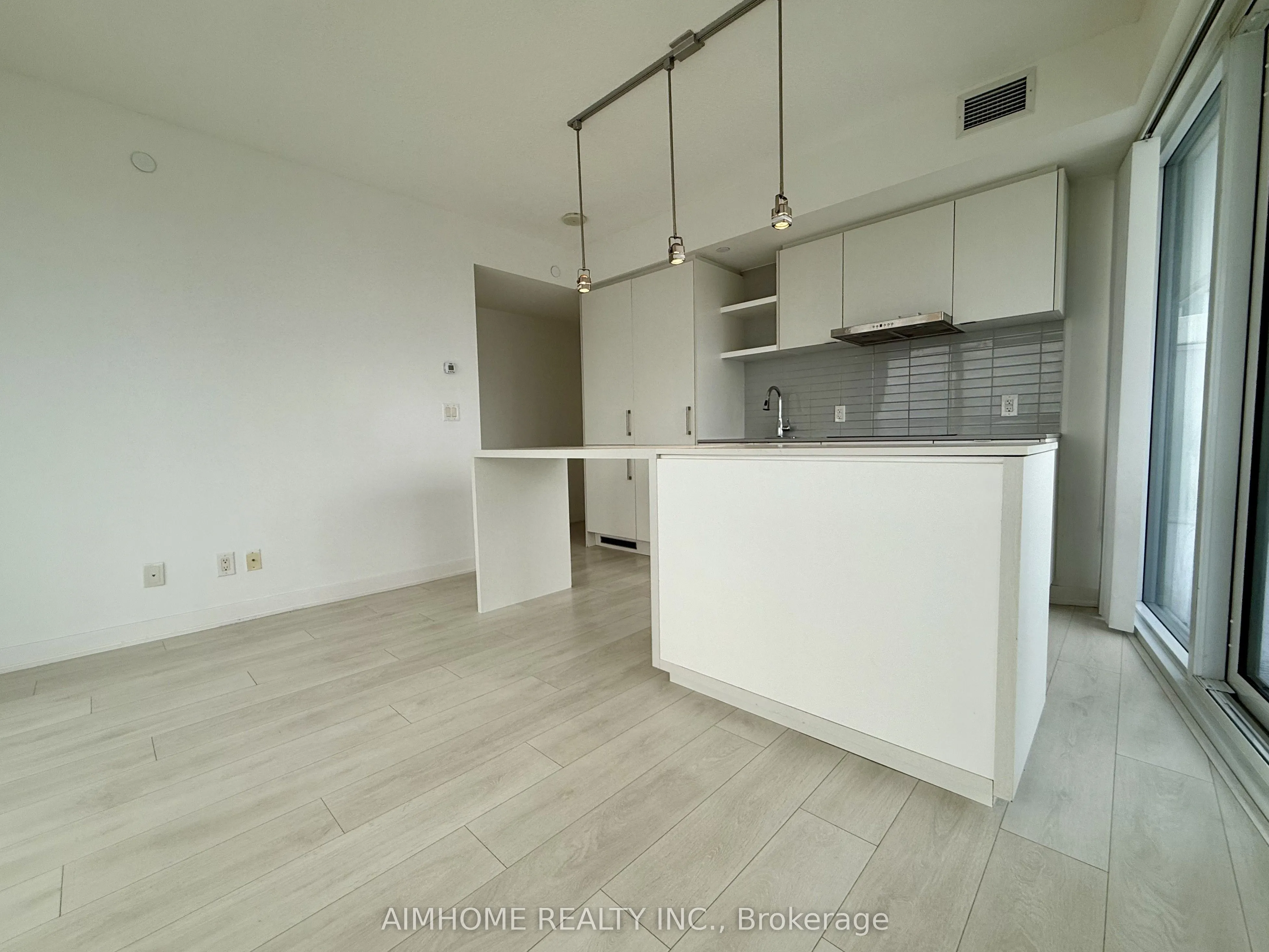 88 Harbour Street #5304