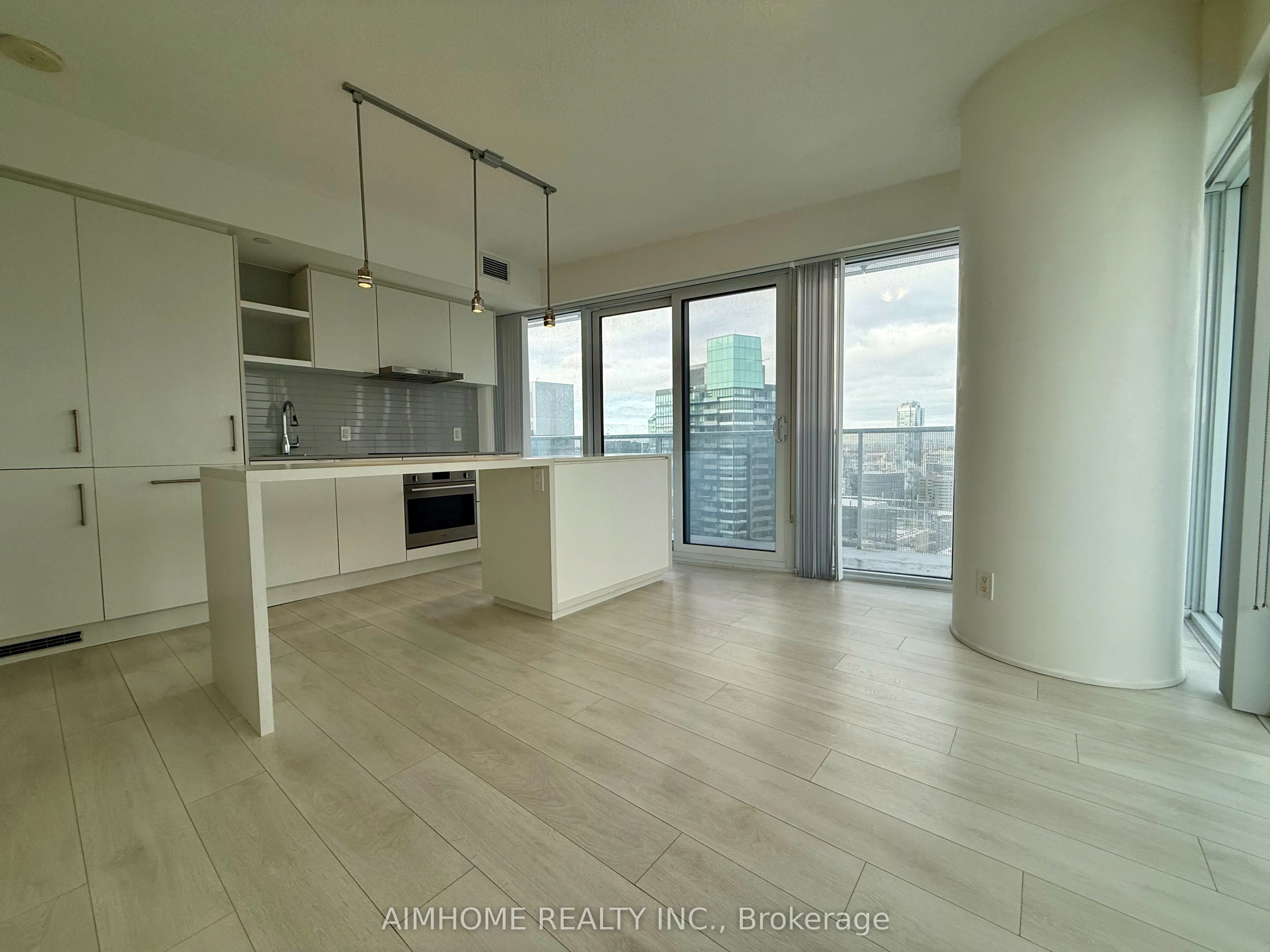 88 Harbour Street #5304