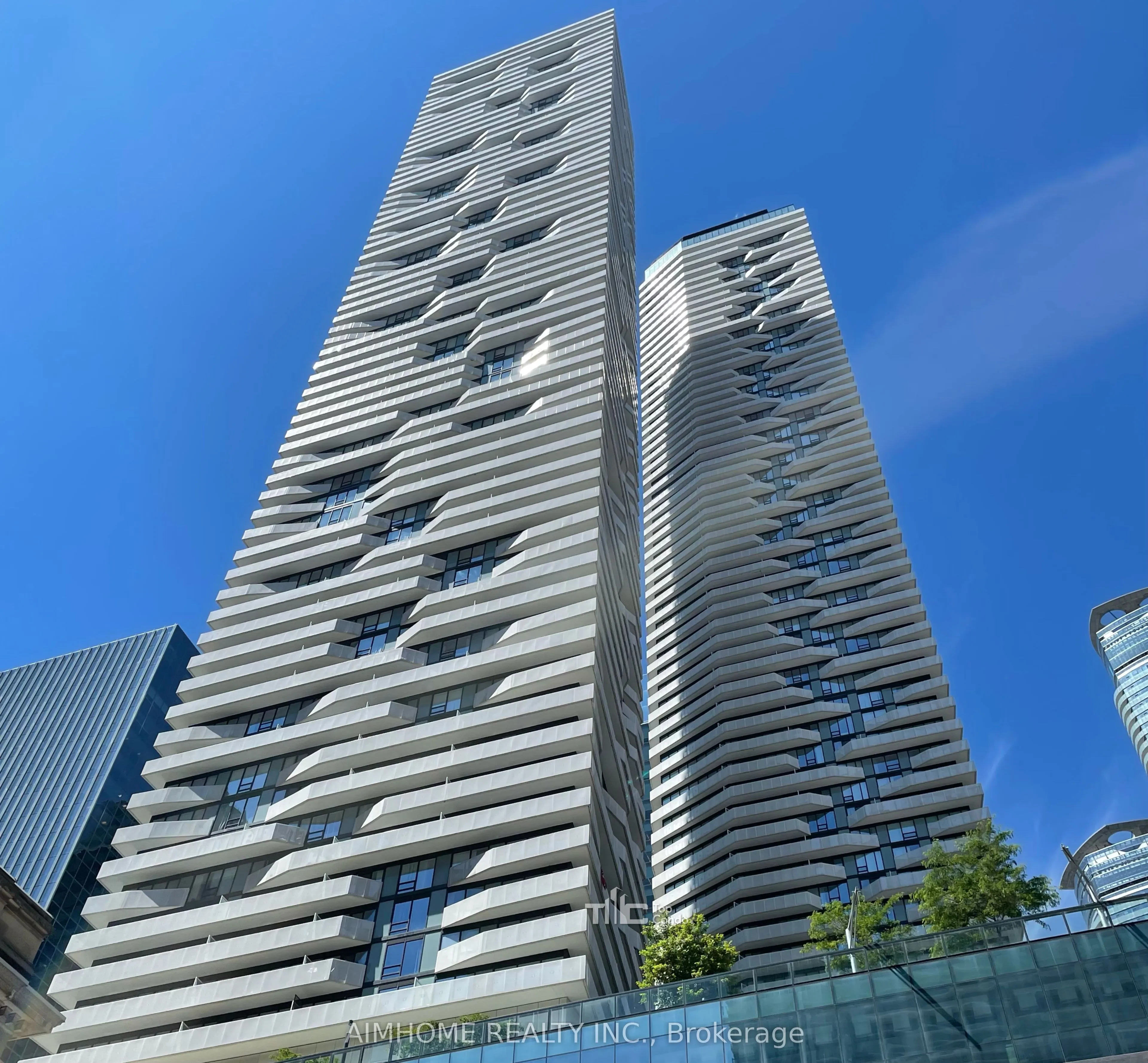 88 Harbour Street #5304