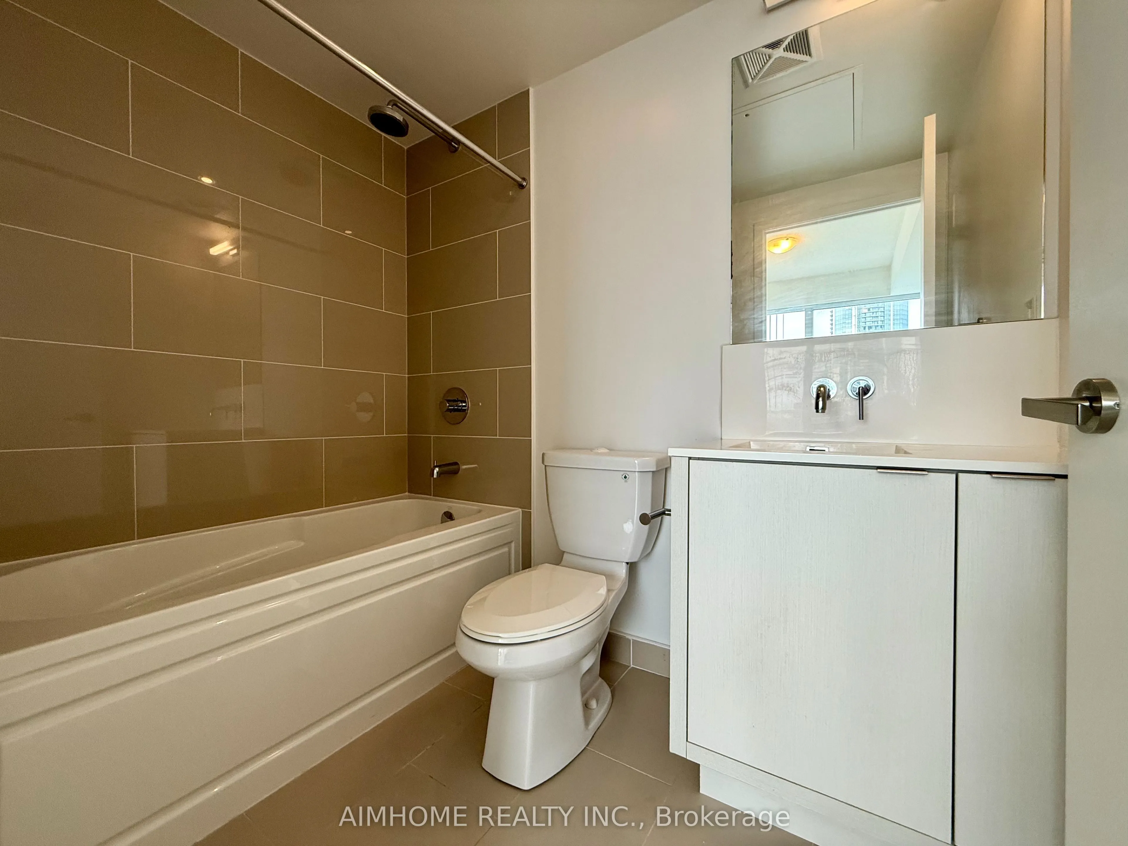 88 Harbour Street #5304