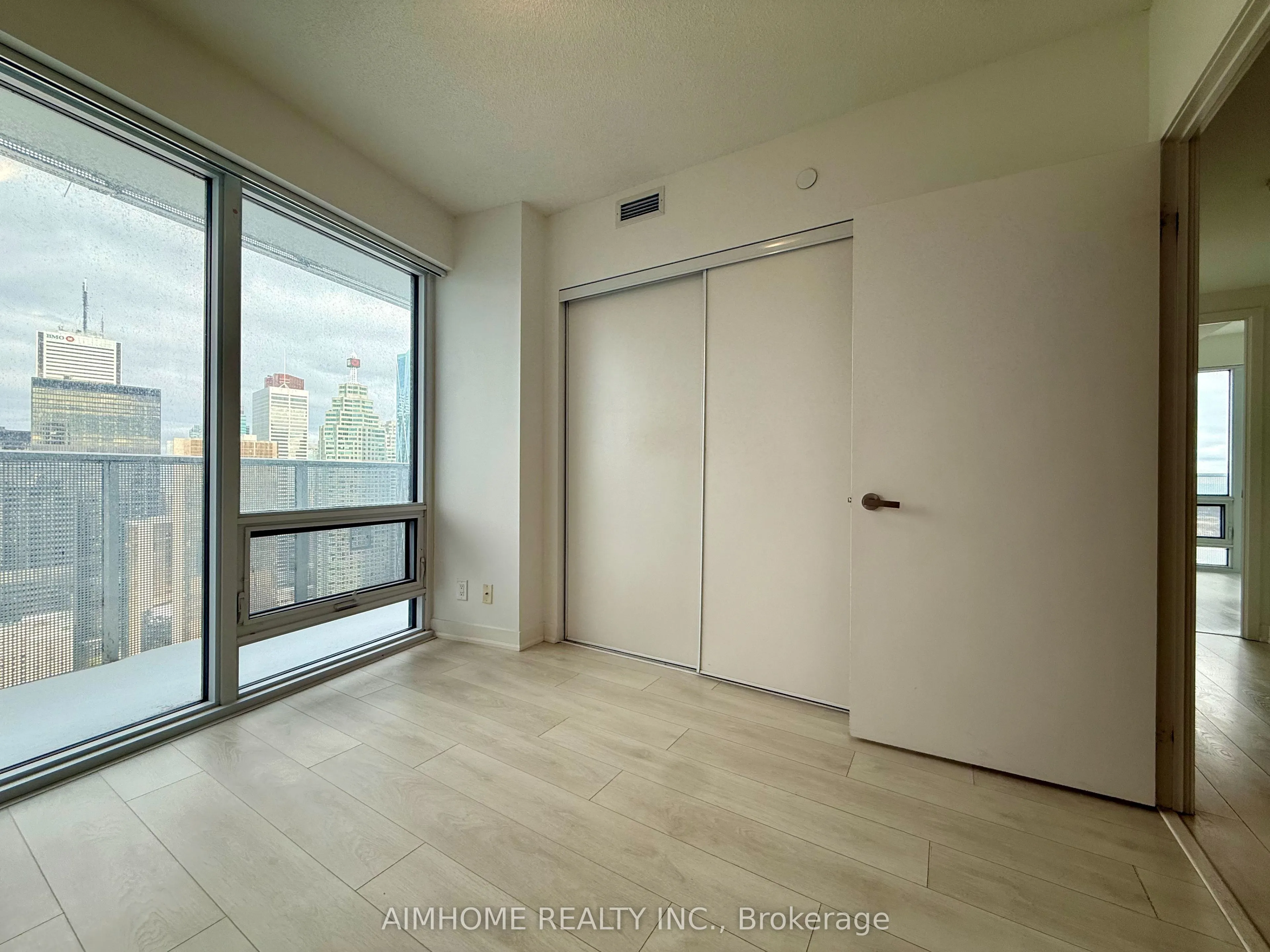88 Harbour Street #5304