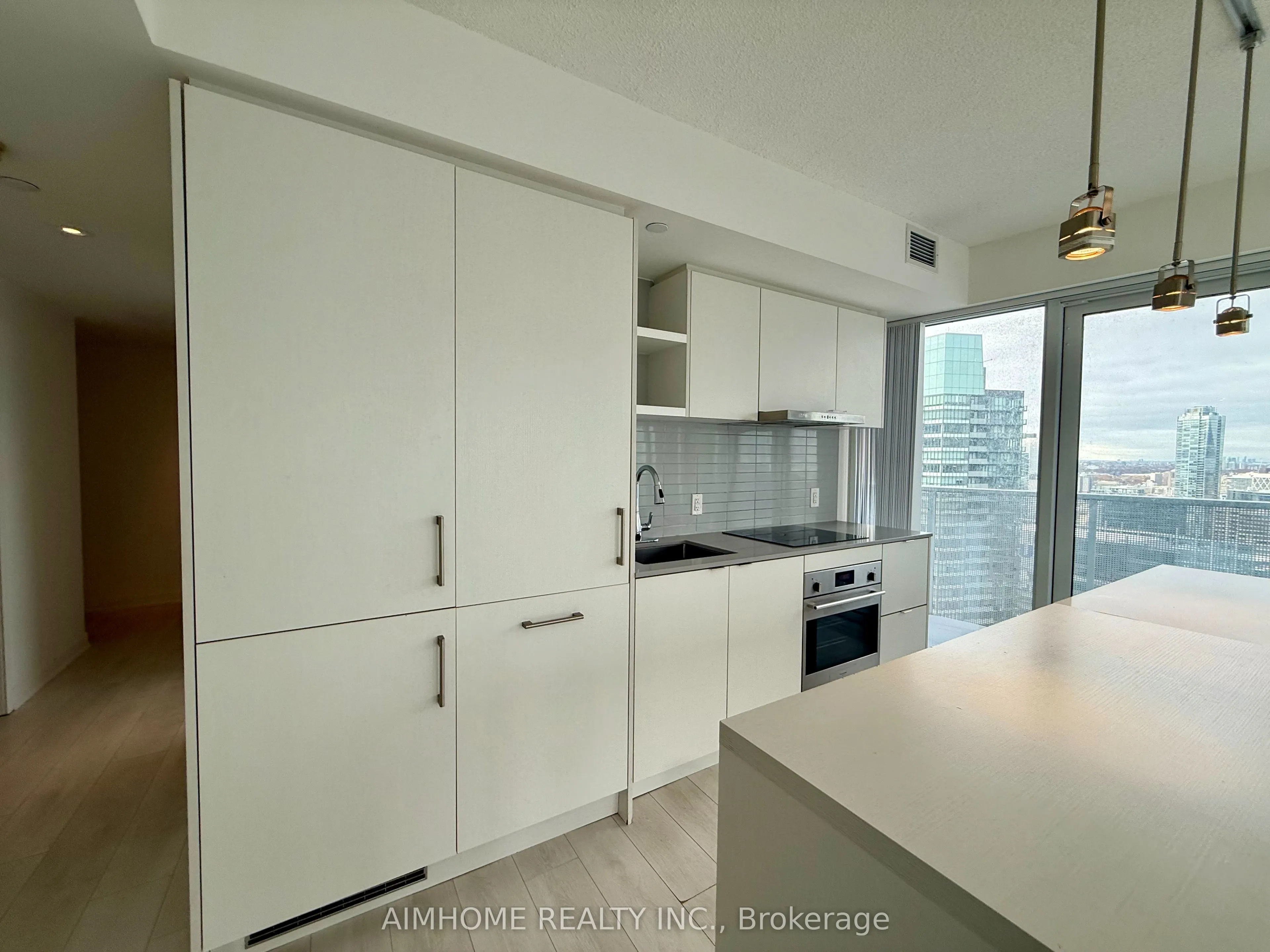 88 Harbour Street #5304