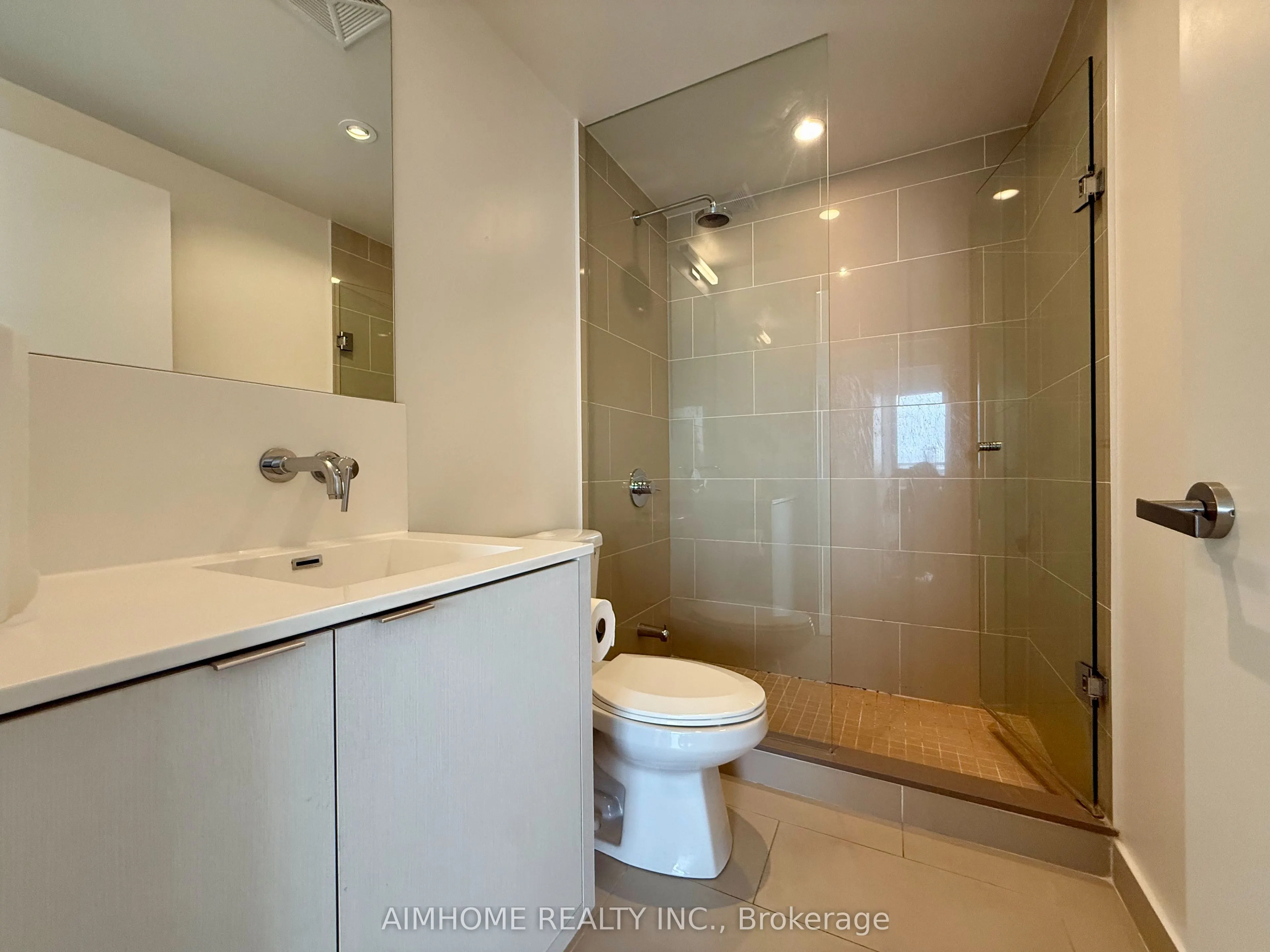 88 Harbour Street #5304