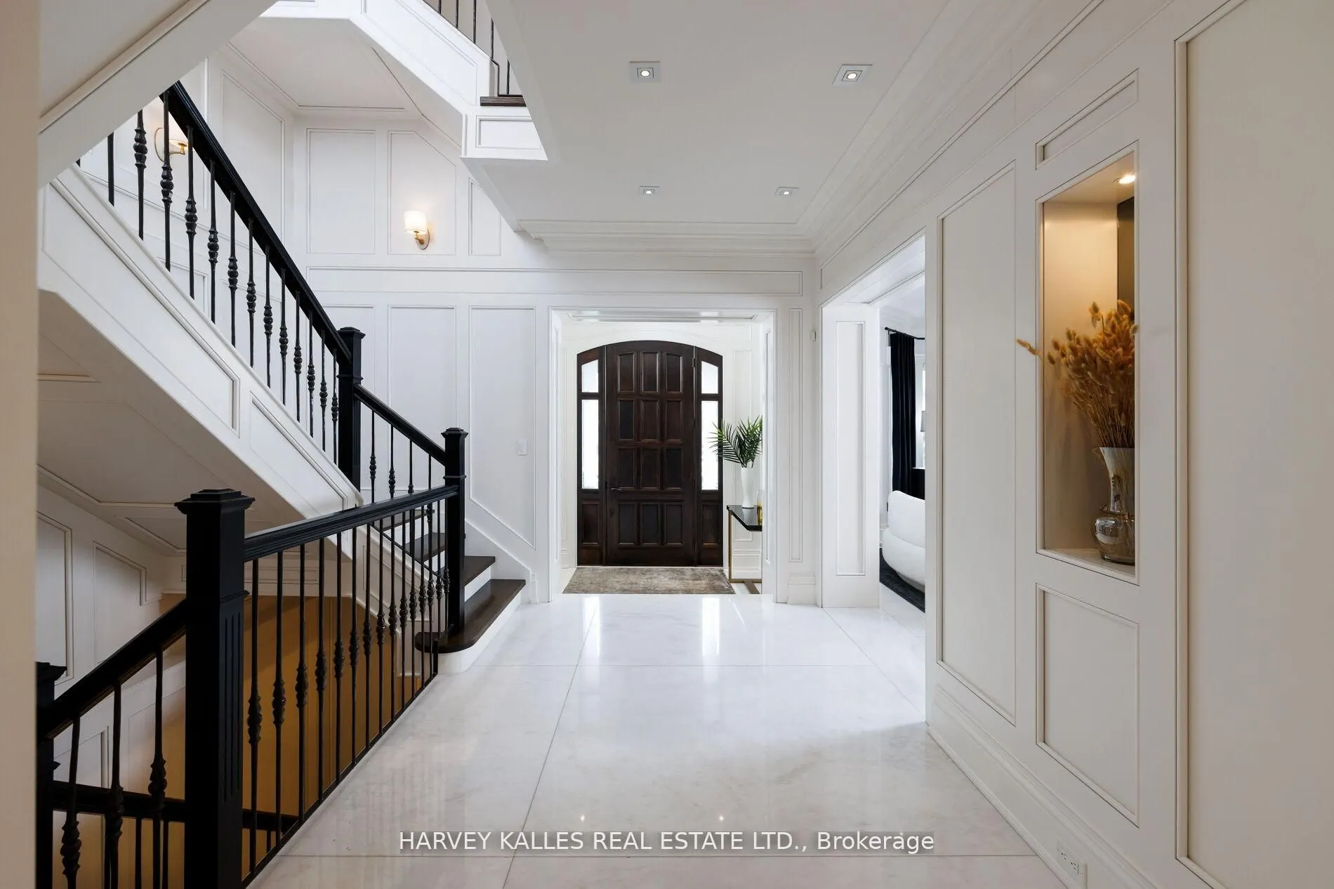 215 Dunvegan Road