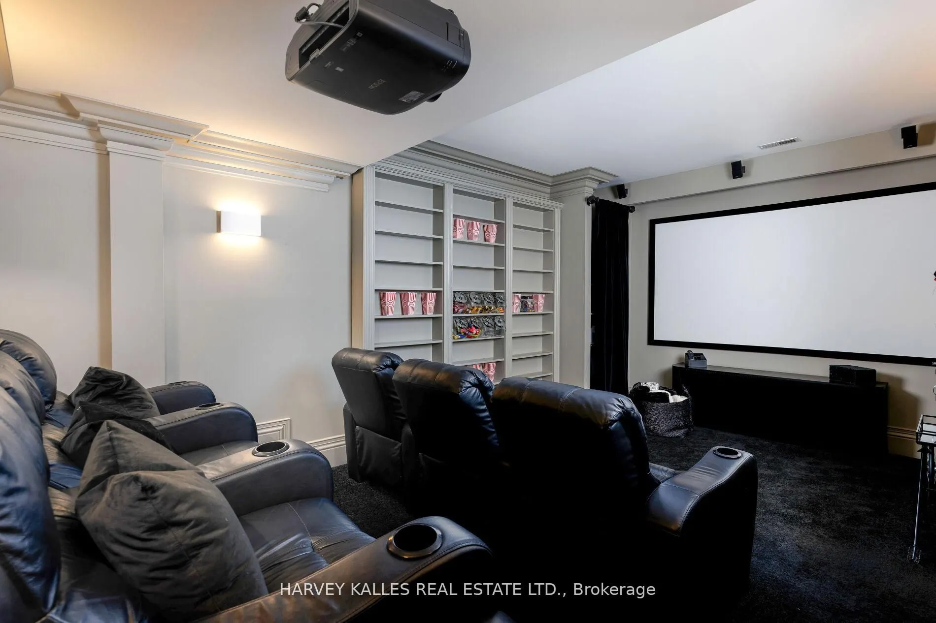 215 Dunvegan Road