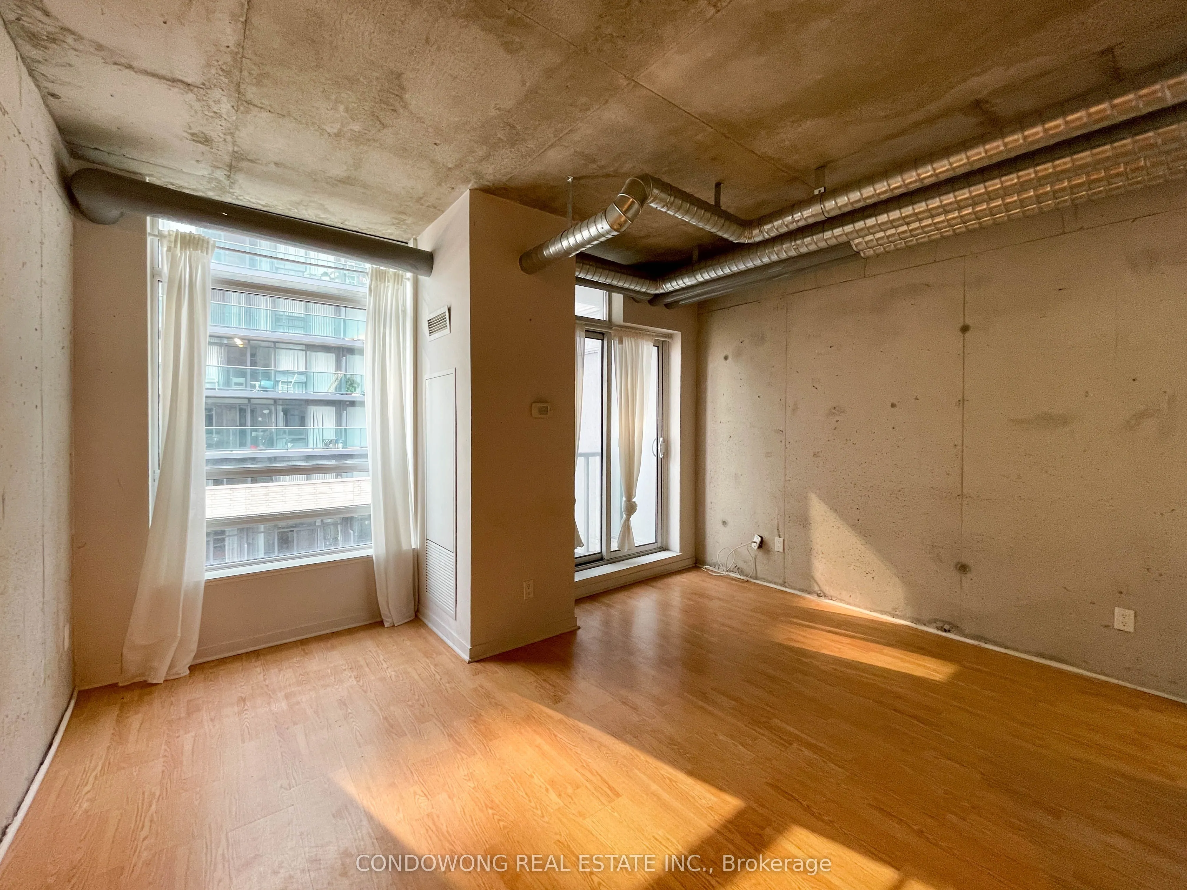 150 Sudbury Street #906