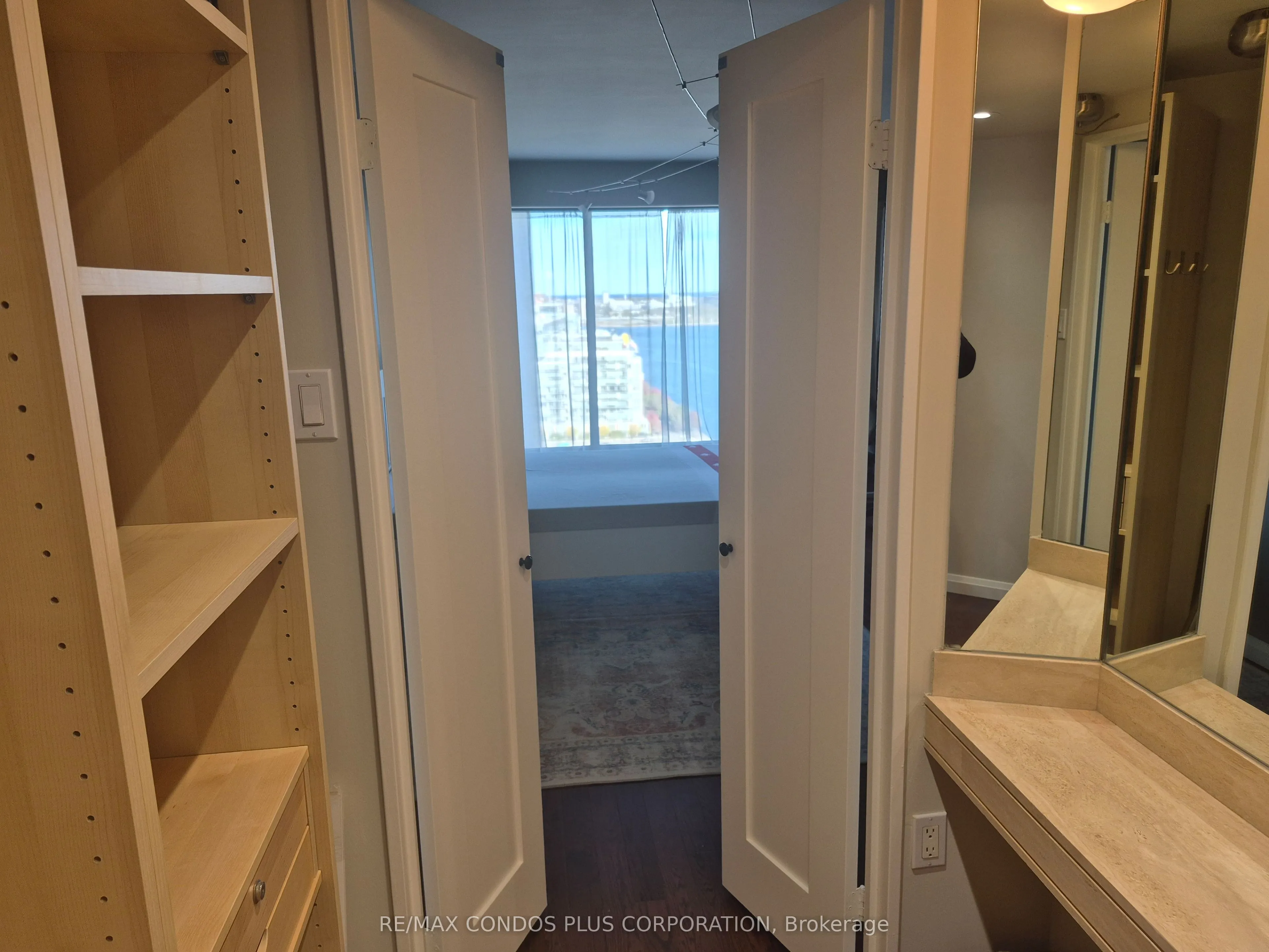 65 Harbour Square #2302