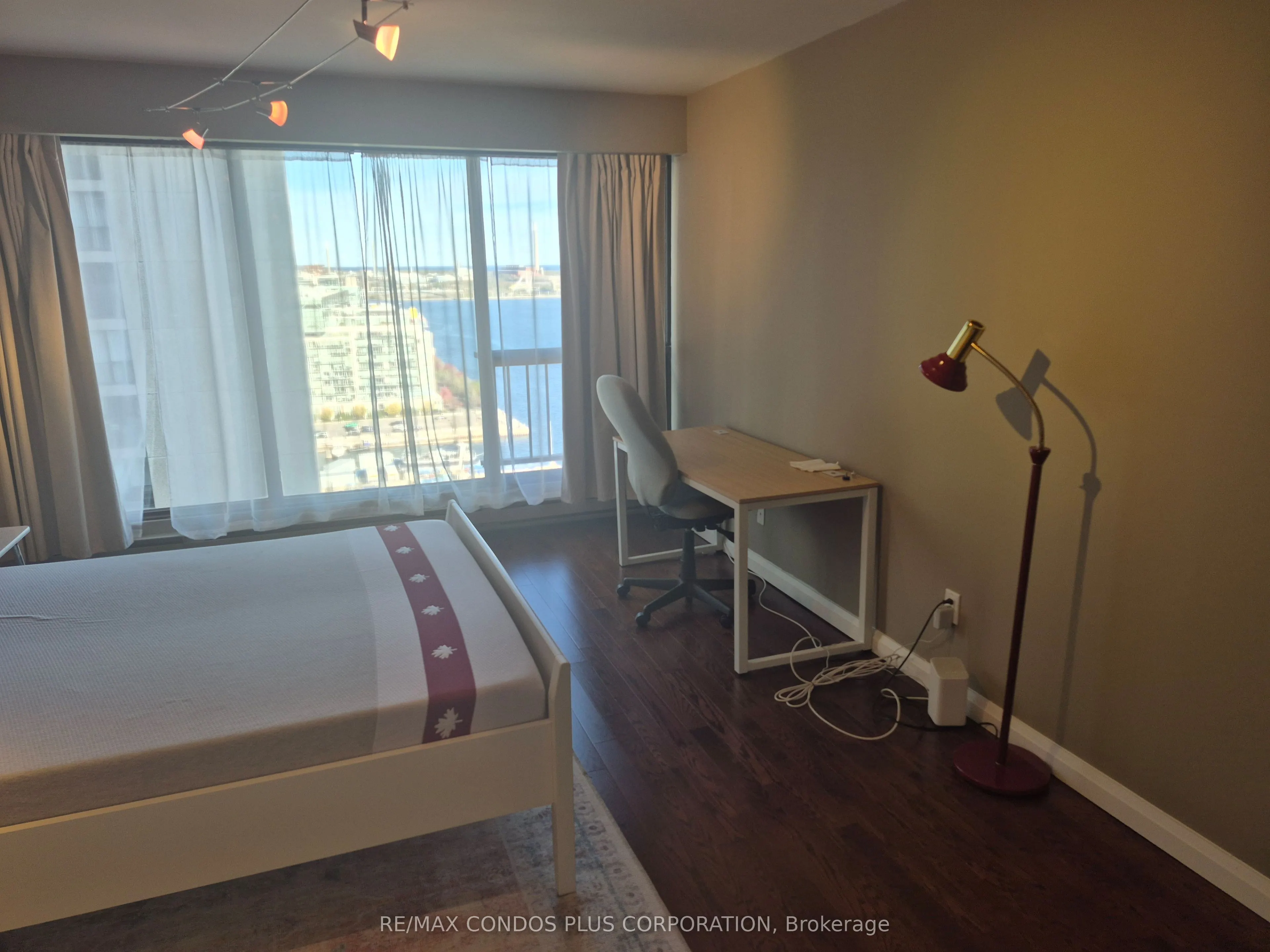 65 Harbour Square #2302