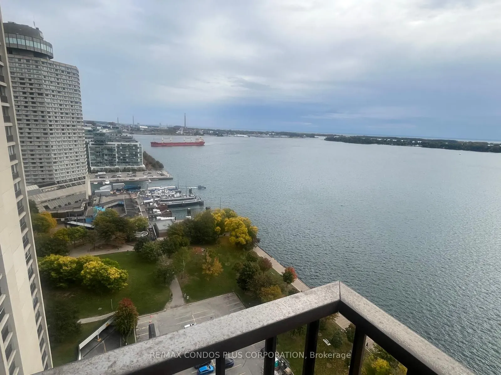 65 Harbour Square #2302