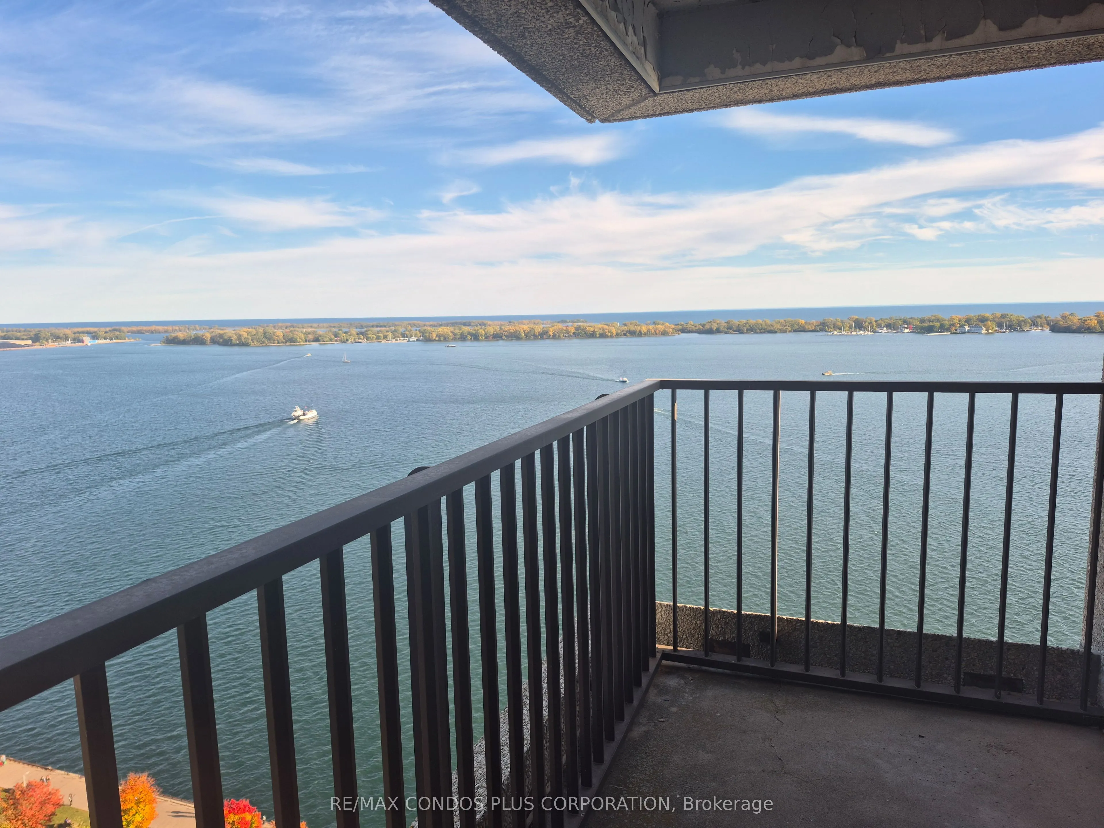 65 Harbour Square #2302