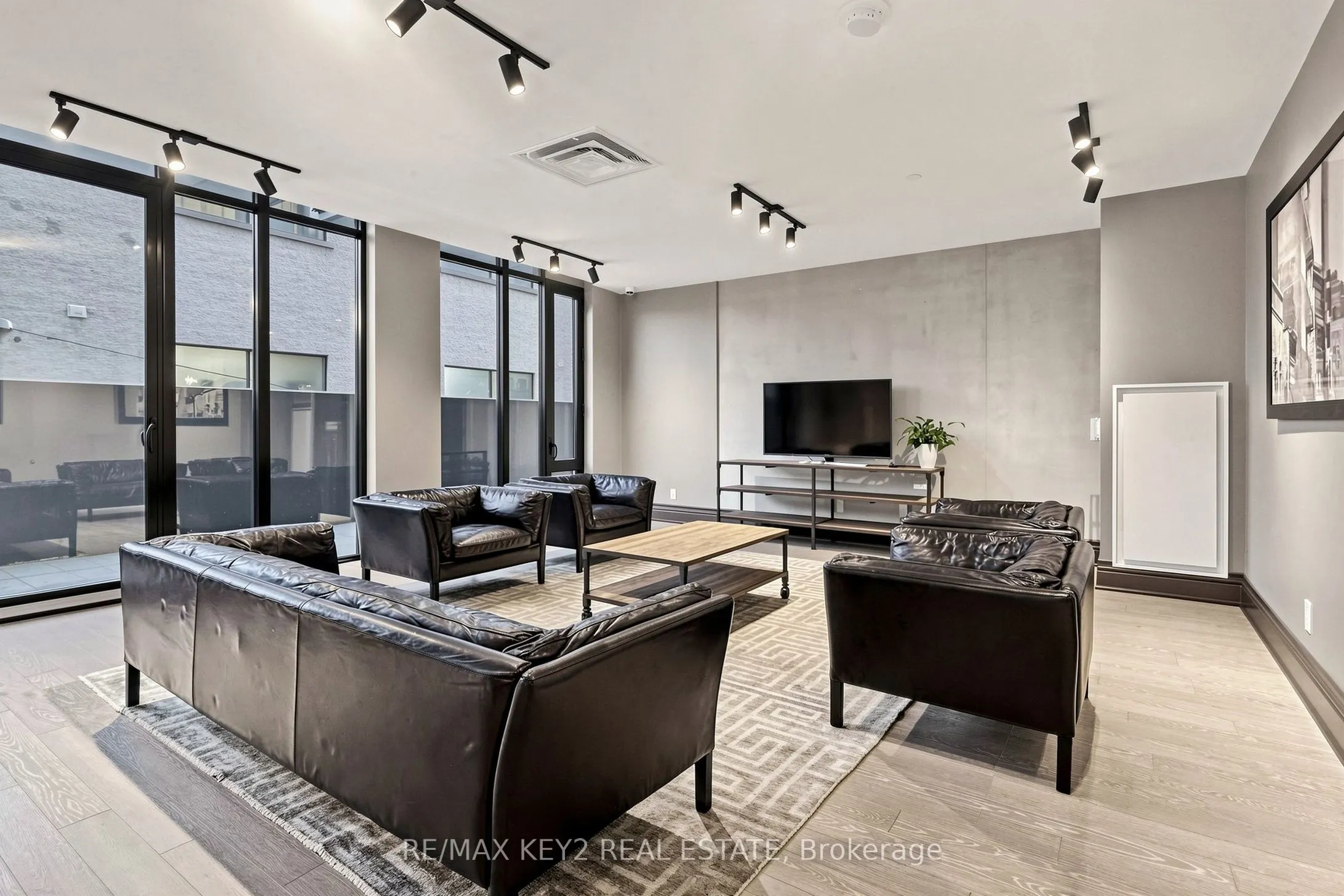 608 Richmond Street W #615