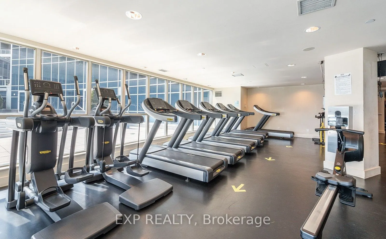 208 Queens Quay W #1213