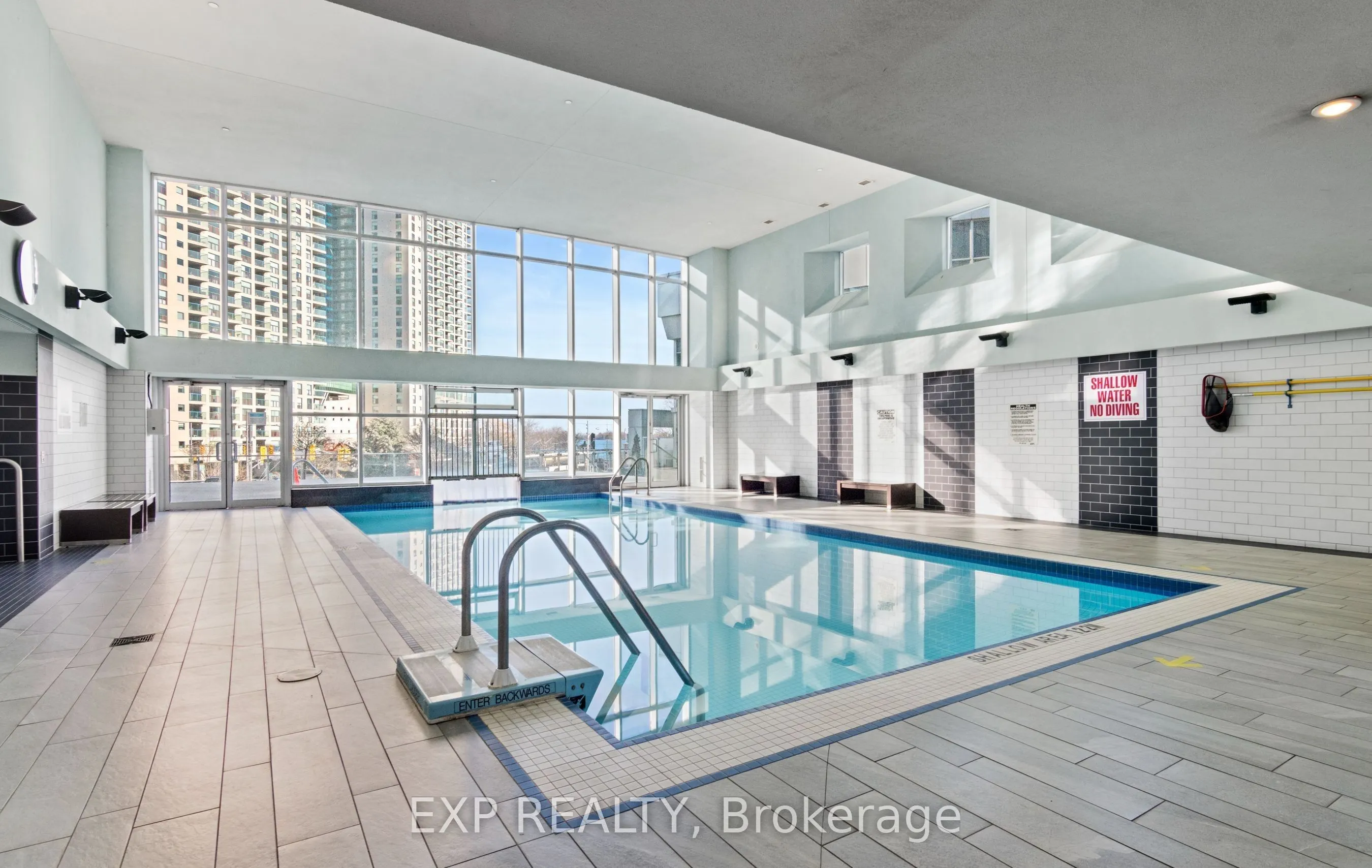 208 Queens Quay W #1213