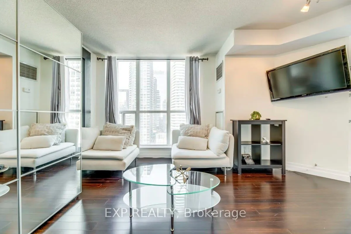 208 Queens Quay W #1213