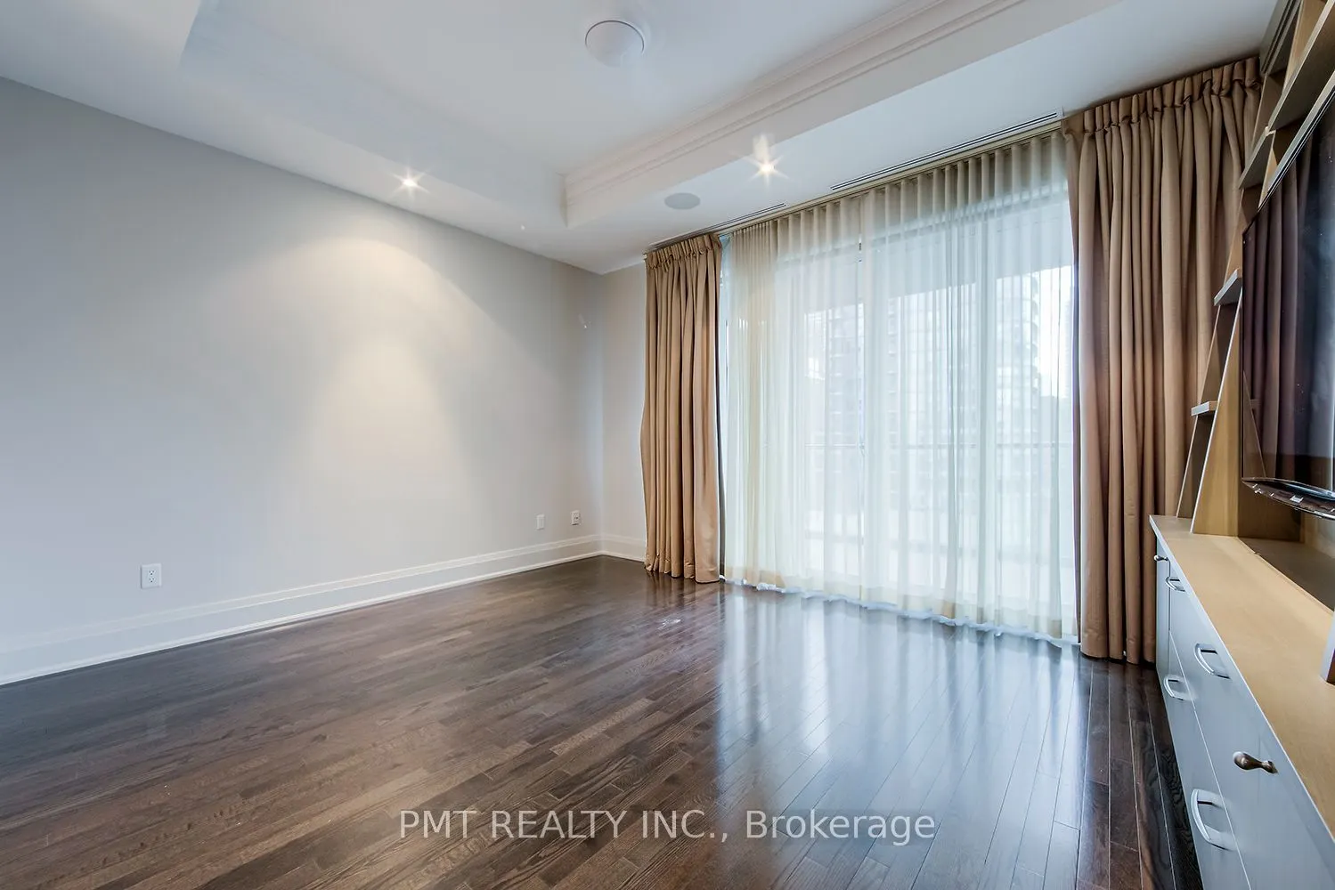 80 Yorkville Avenue #1004