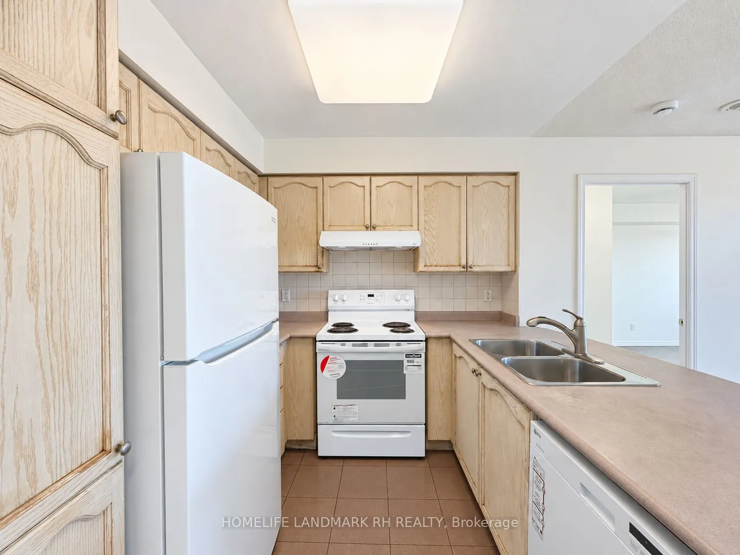 8 Hillcrest Avenue #1916