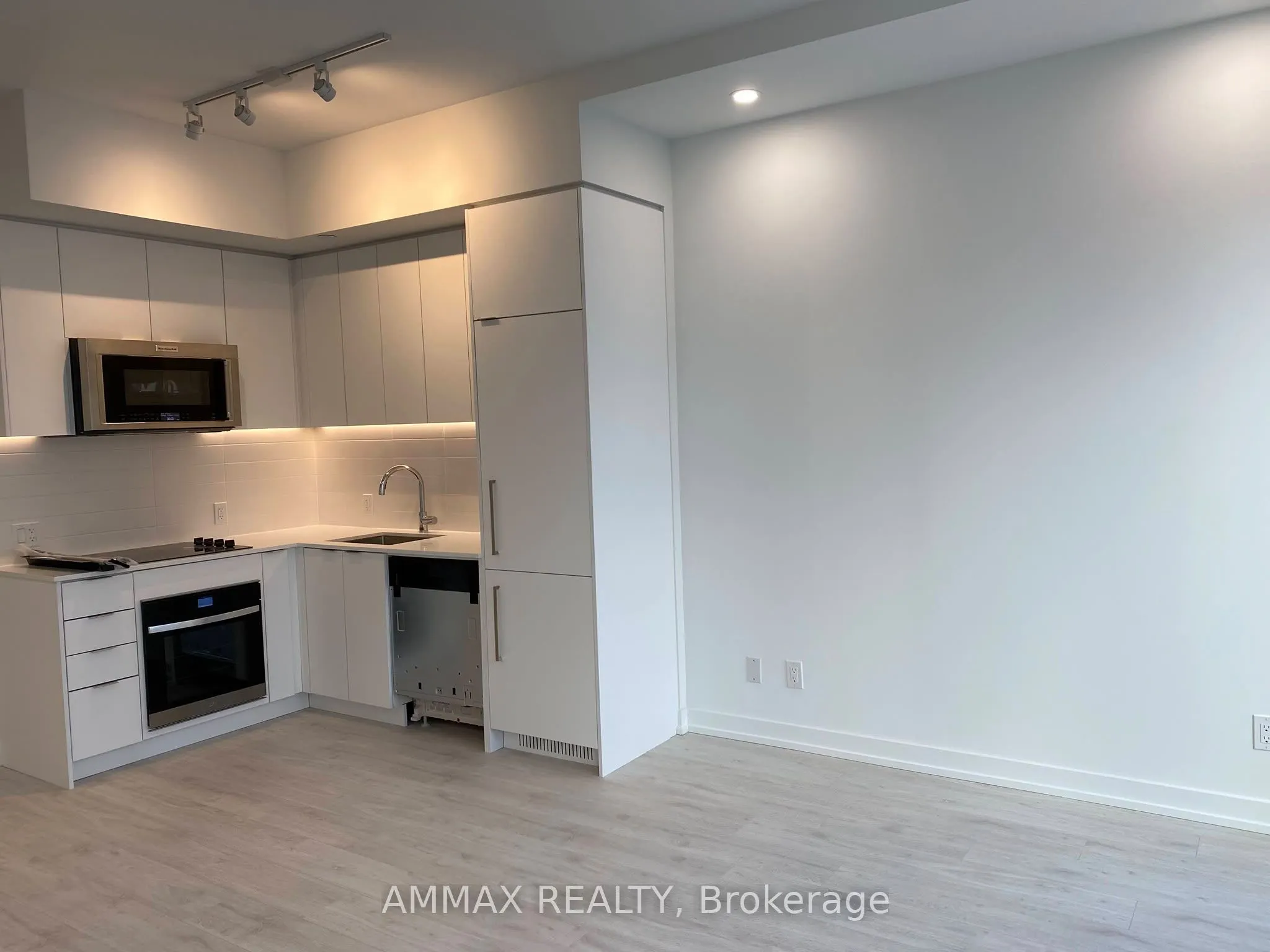181 Sheppard Avenue #222