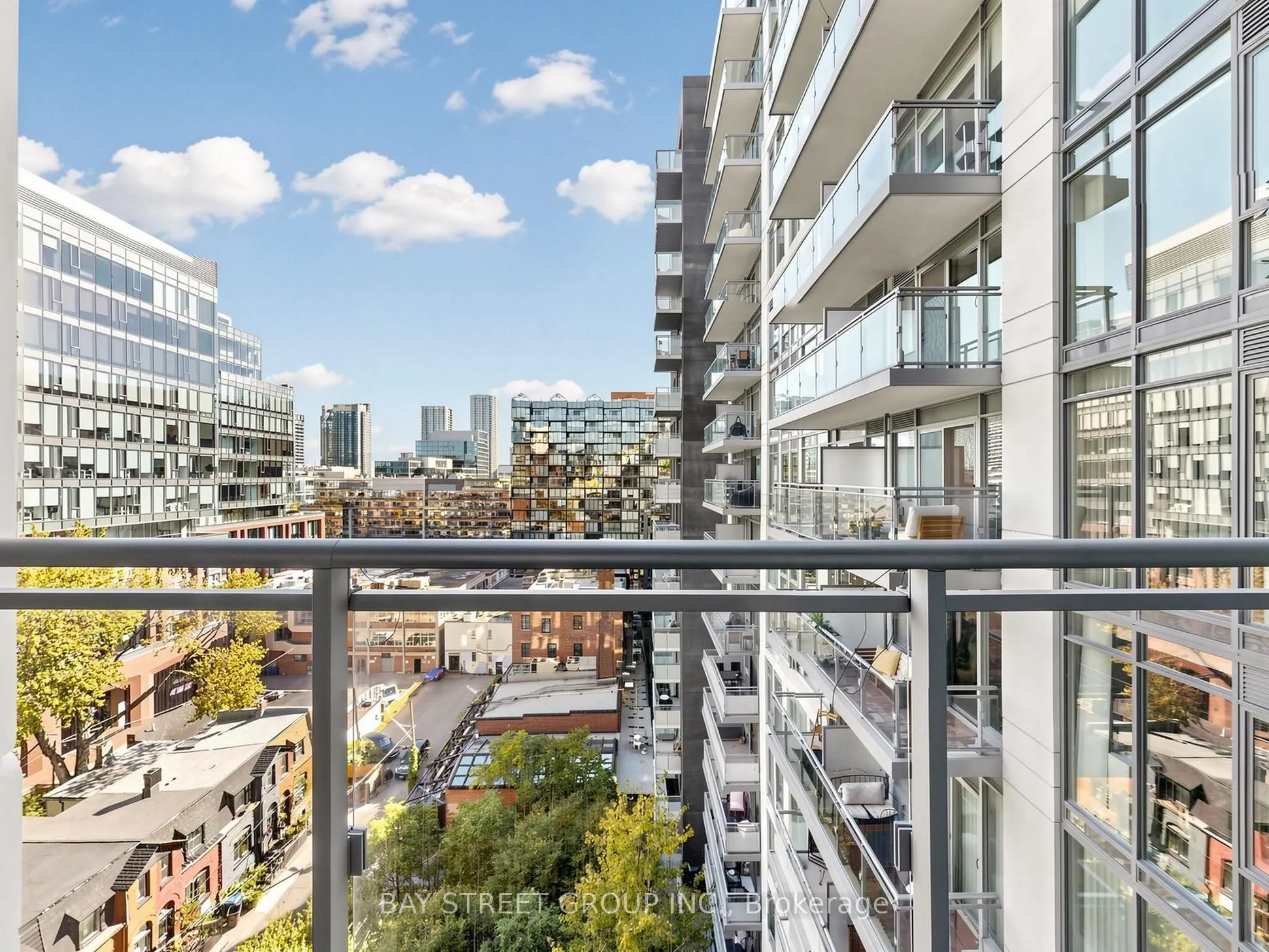 525 Adelaide Street W #1118