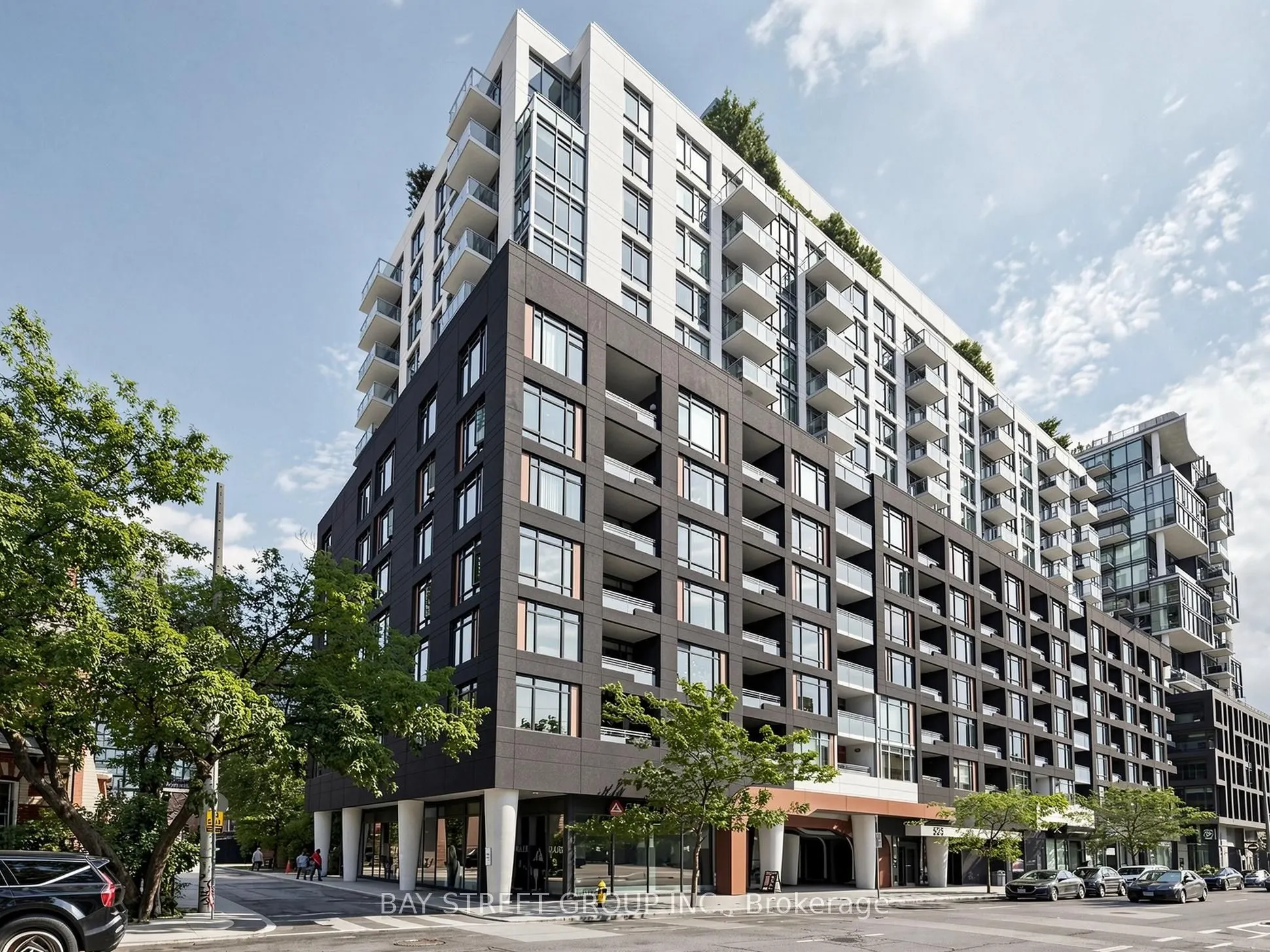 525 Adelaide Street W #1118