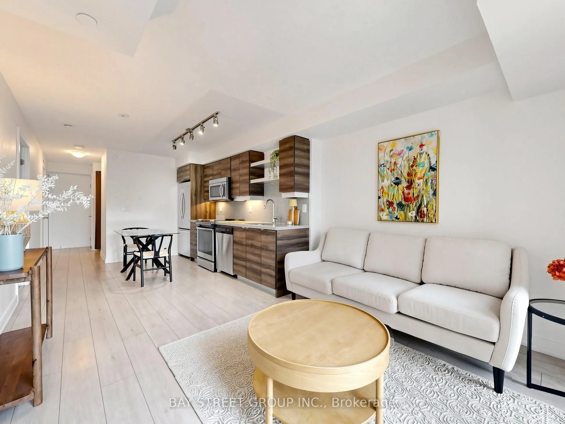 525 Adelaide Street W #1118