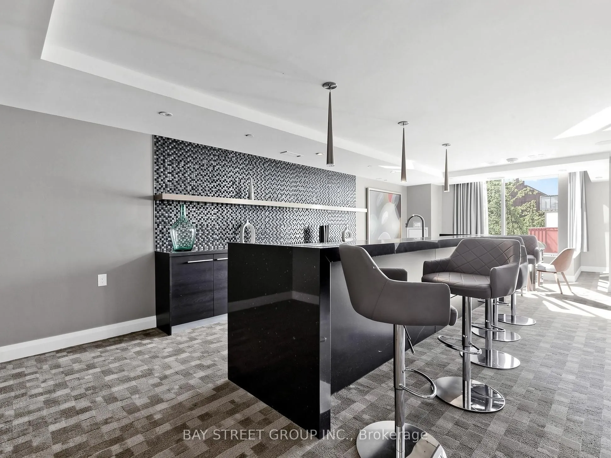 525 Adelaide Street W #1118