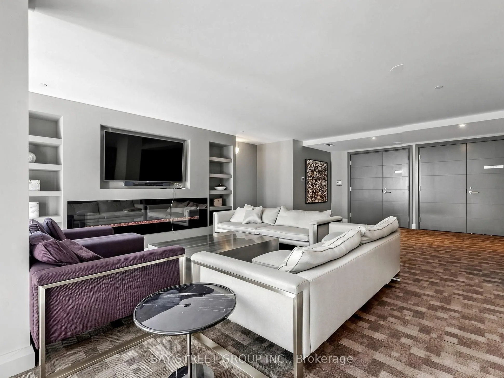 525 Adelaide Street W #1118