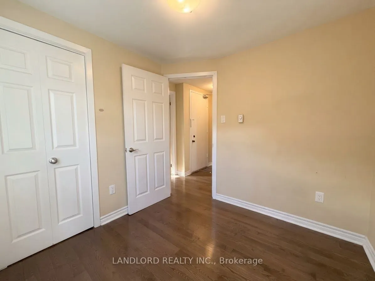 176 Howland Avenue #201