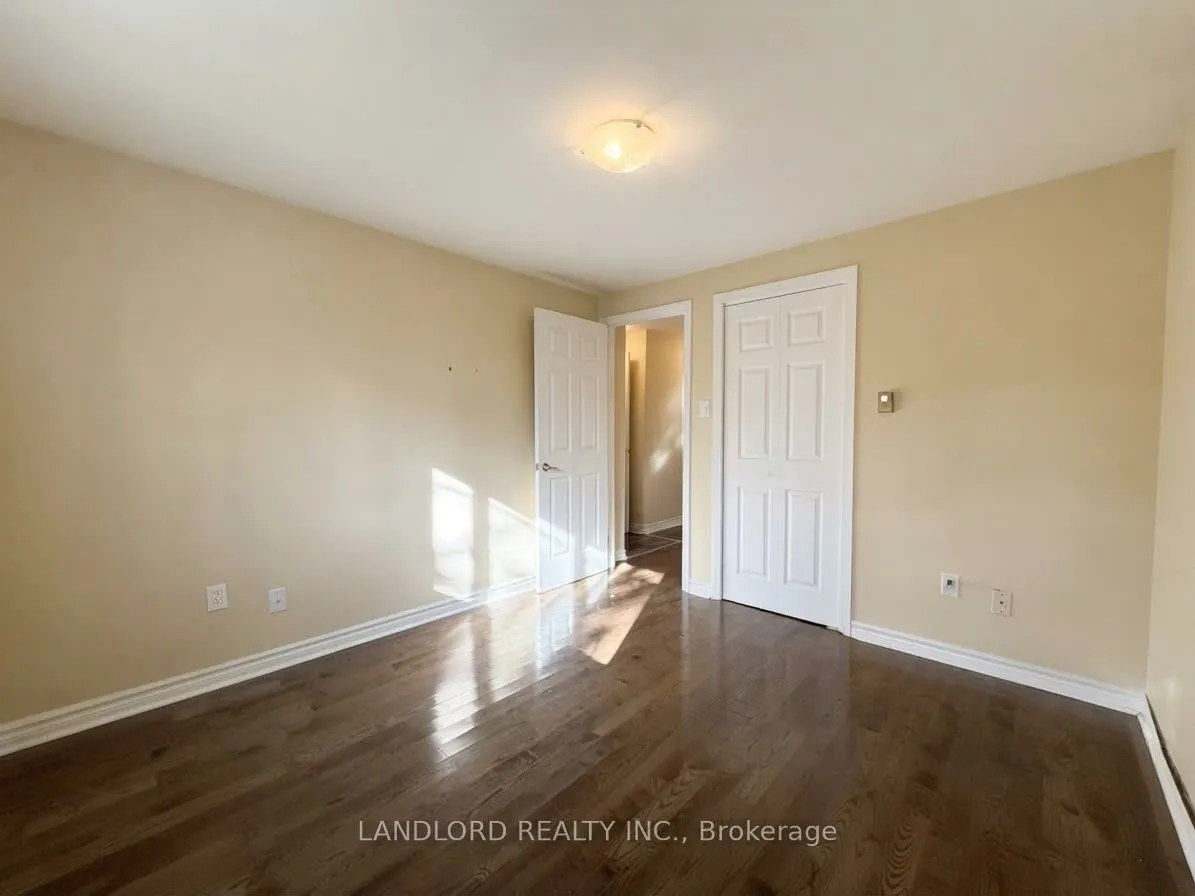 176 Howland Avenue #201