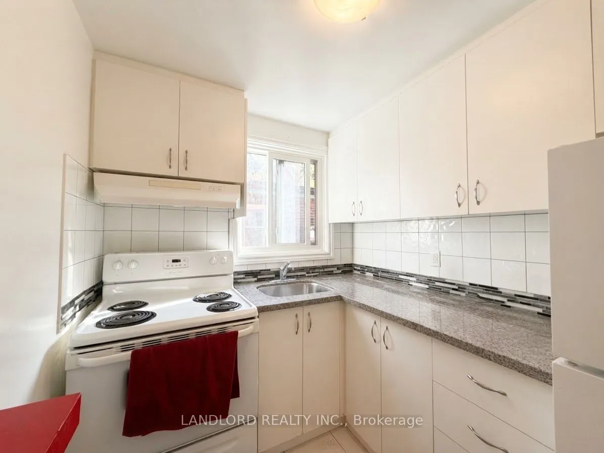 176 Howland Avenue #201