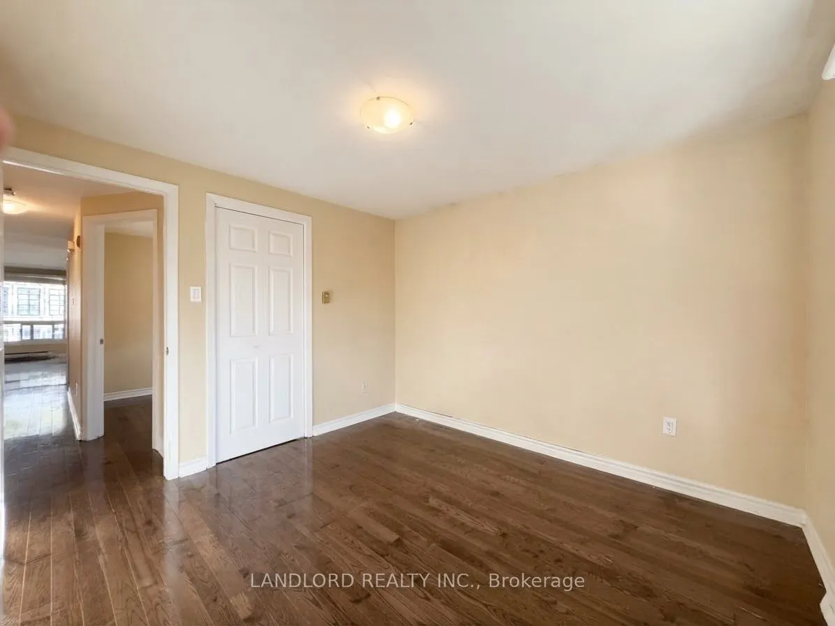 176 Howland Avenue #201