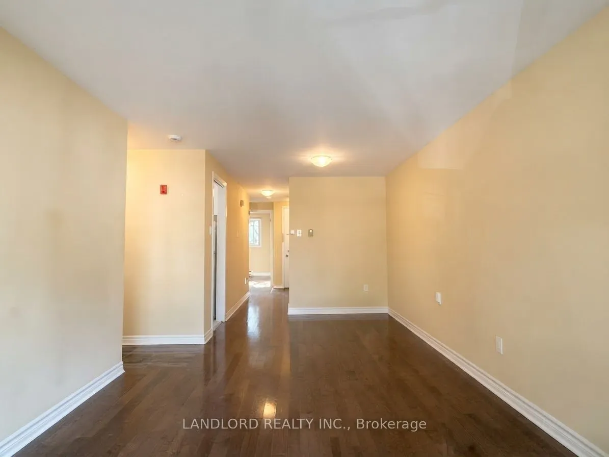 176 Howland Avenue #201