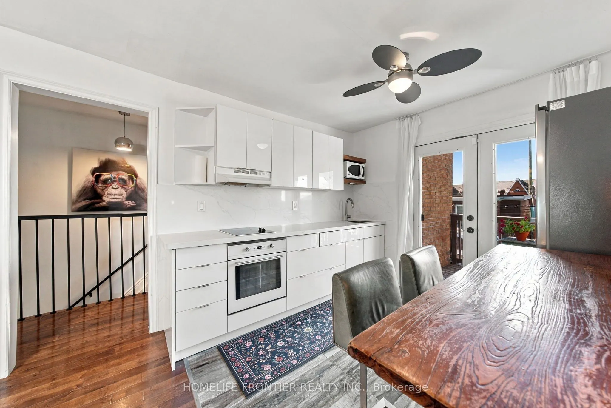 122 Manning Avenue #Upper