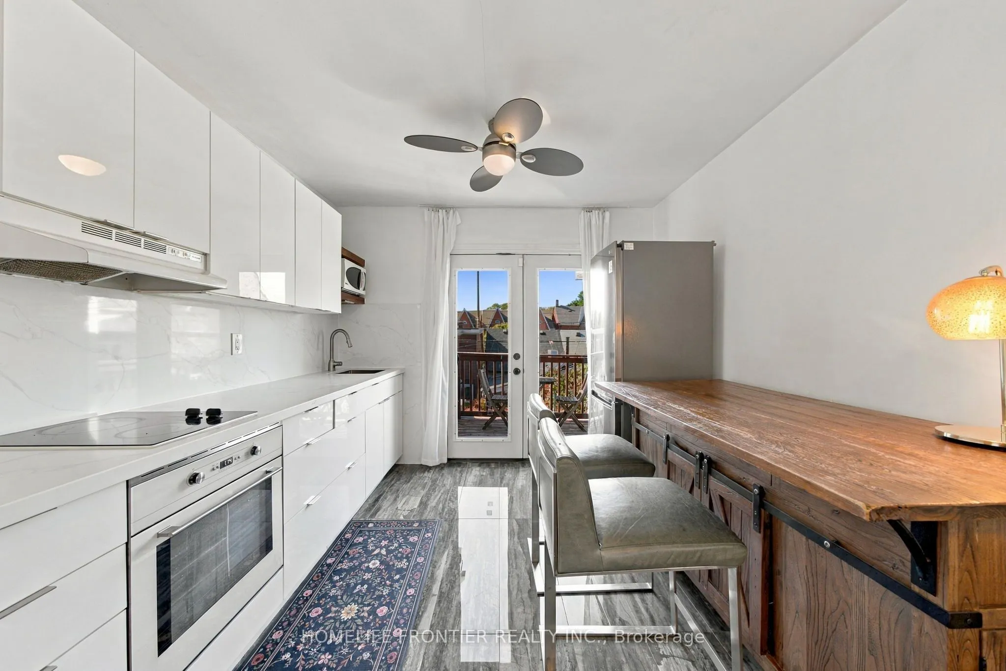 122 Manning Avenue #Upper