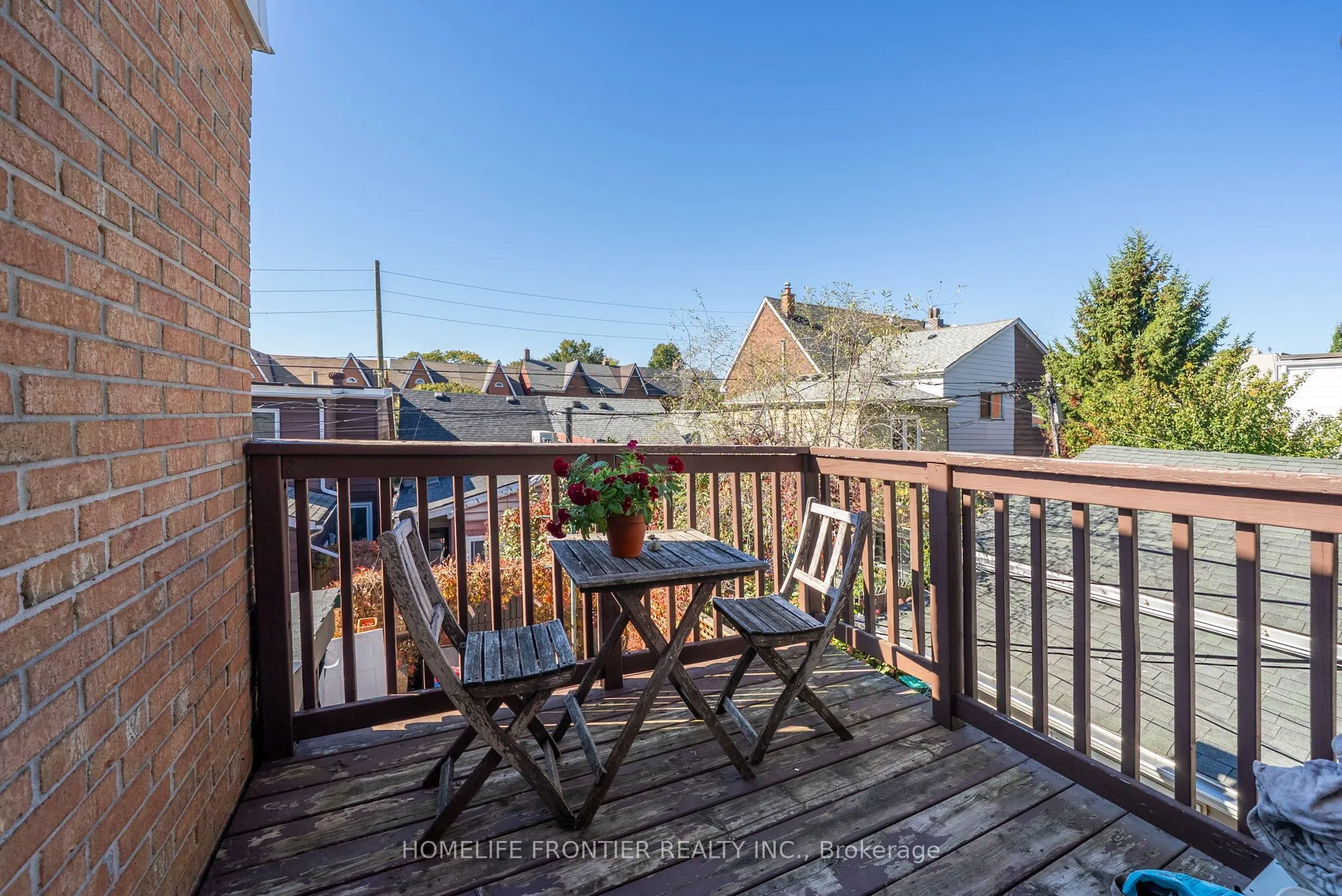 122 Manning Avenue #Upper