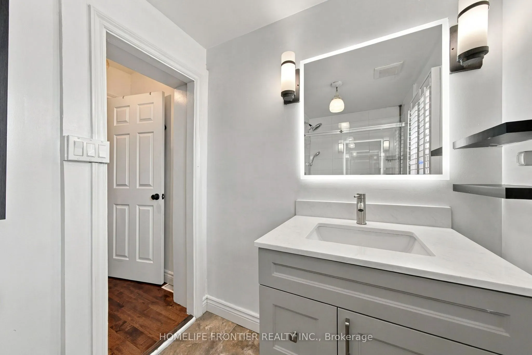 122 Manning Avenue #Upper