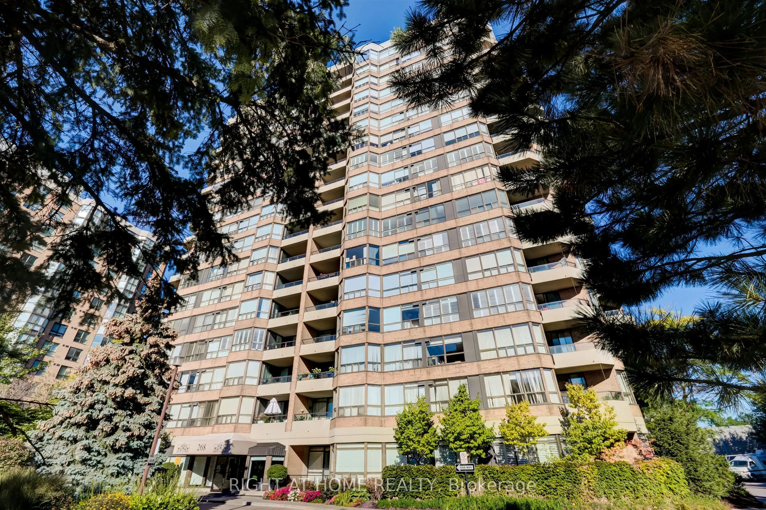268 Ridley Boulevard #611