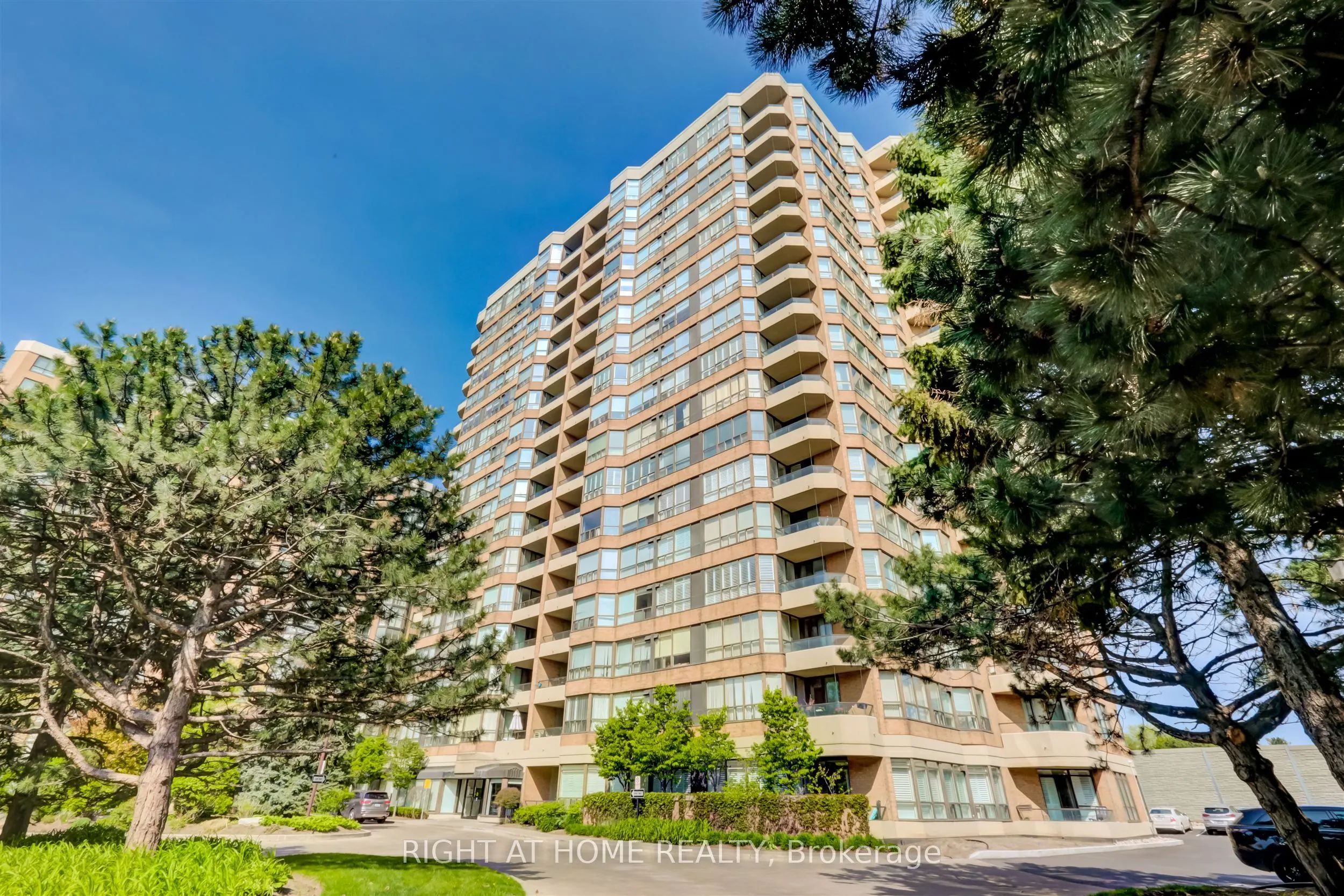 268 Ridley Boulevard #611