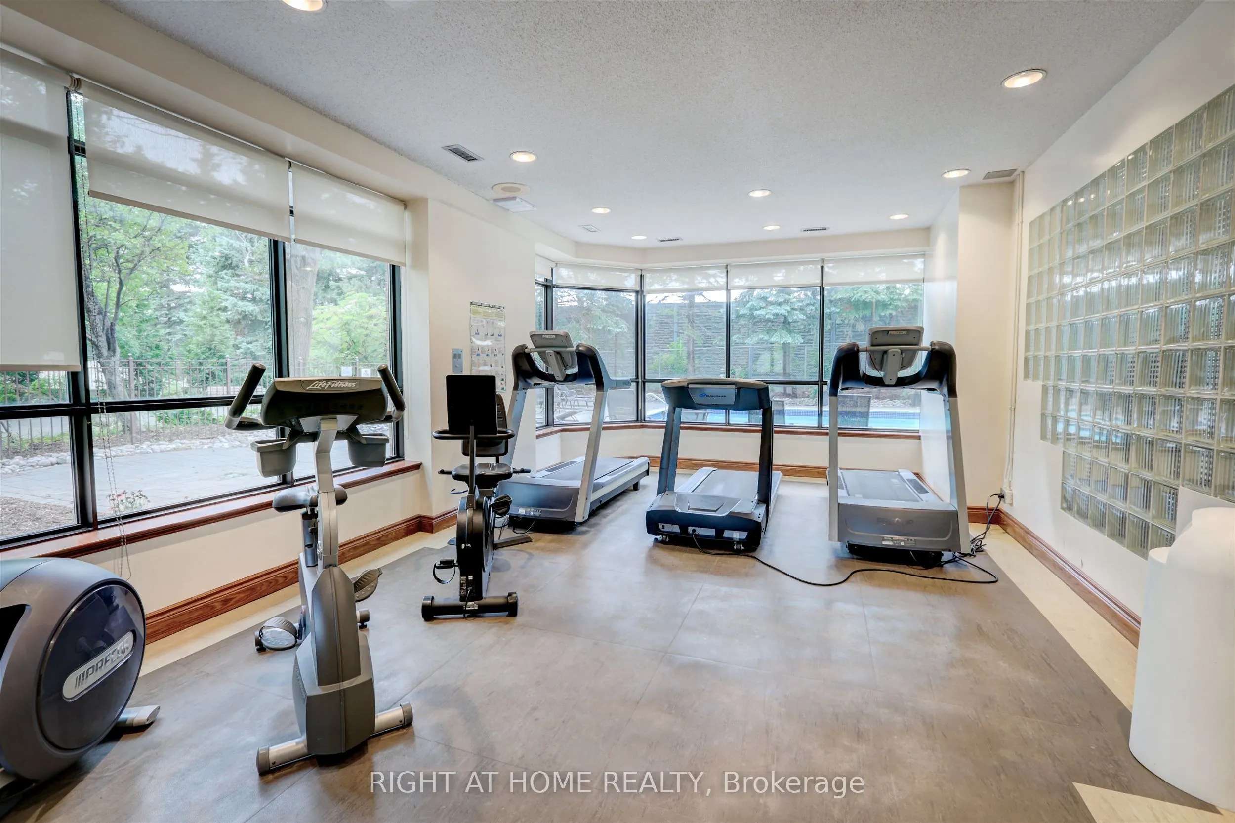 268 Ridley Boulevard #611
