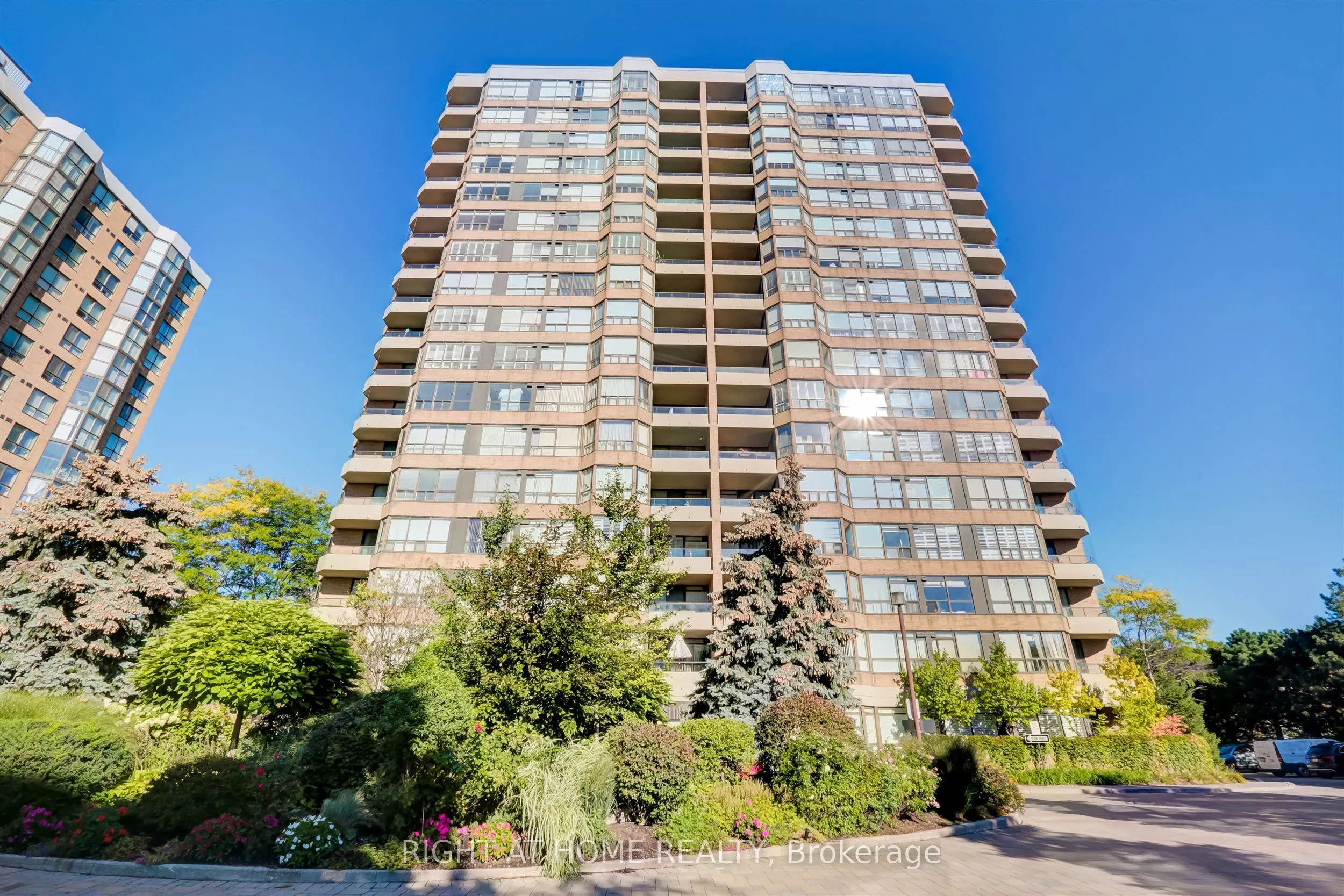 268 Ridley Boulevard #611